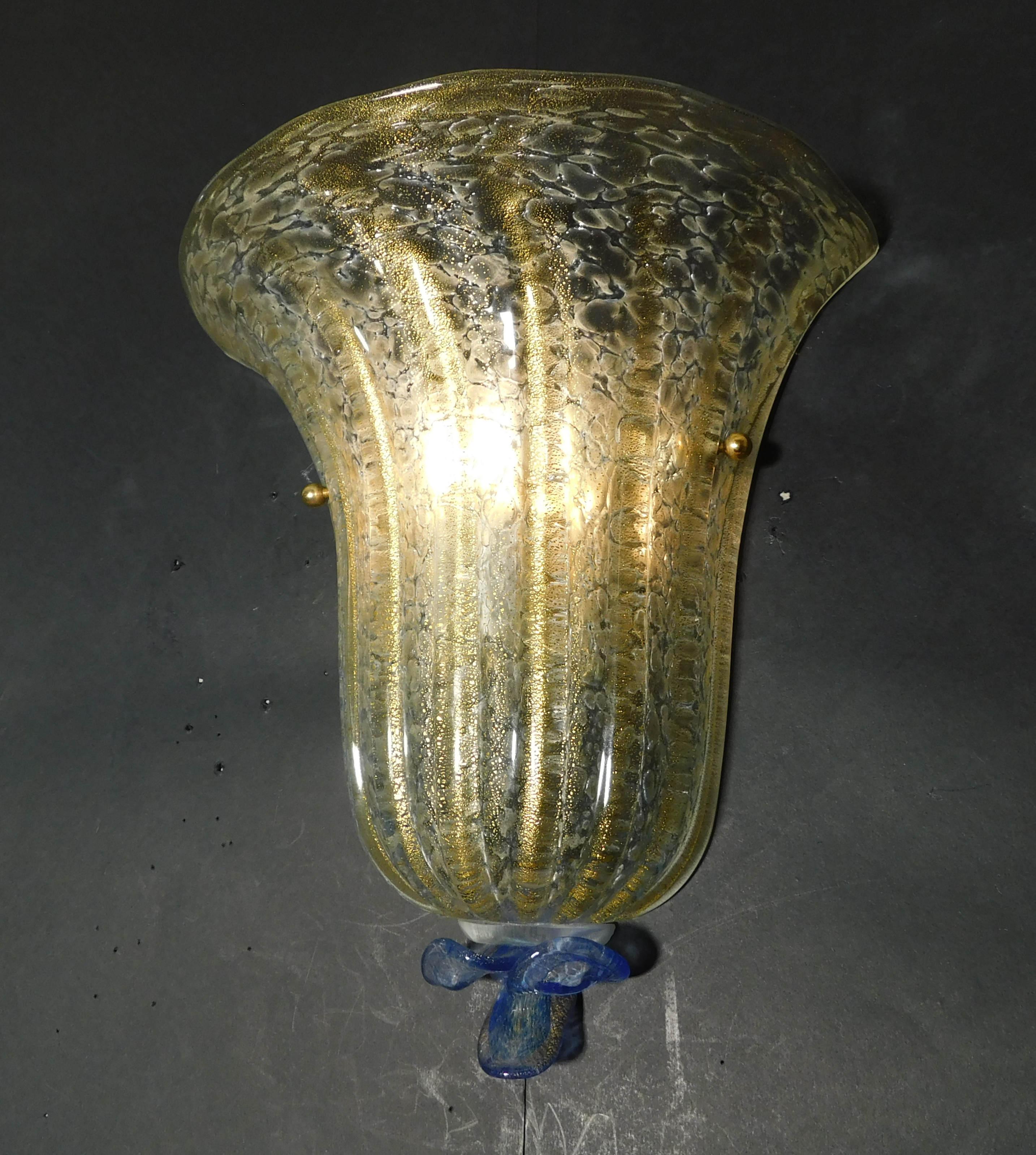 Pair of Golden Shield Sconces en Bueno estado para la venta en Los Angeles, CA