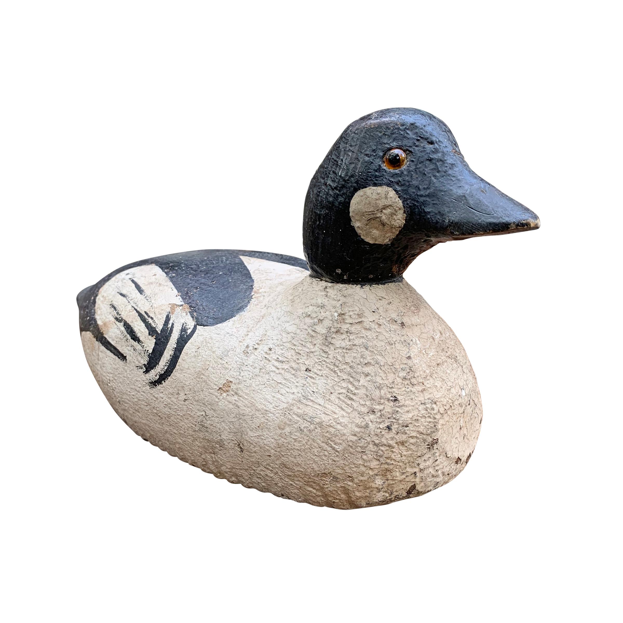 Pair of Goldeneye Duck Decoys In Good Condition In Chicago, IL