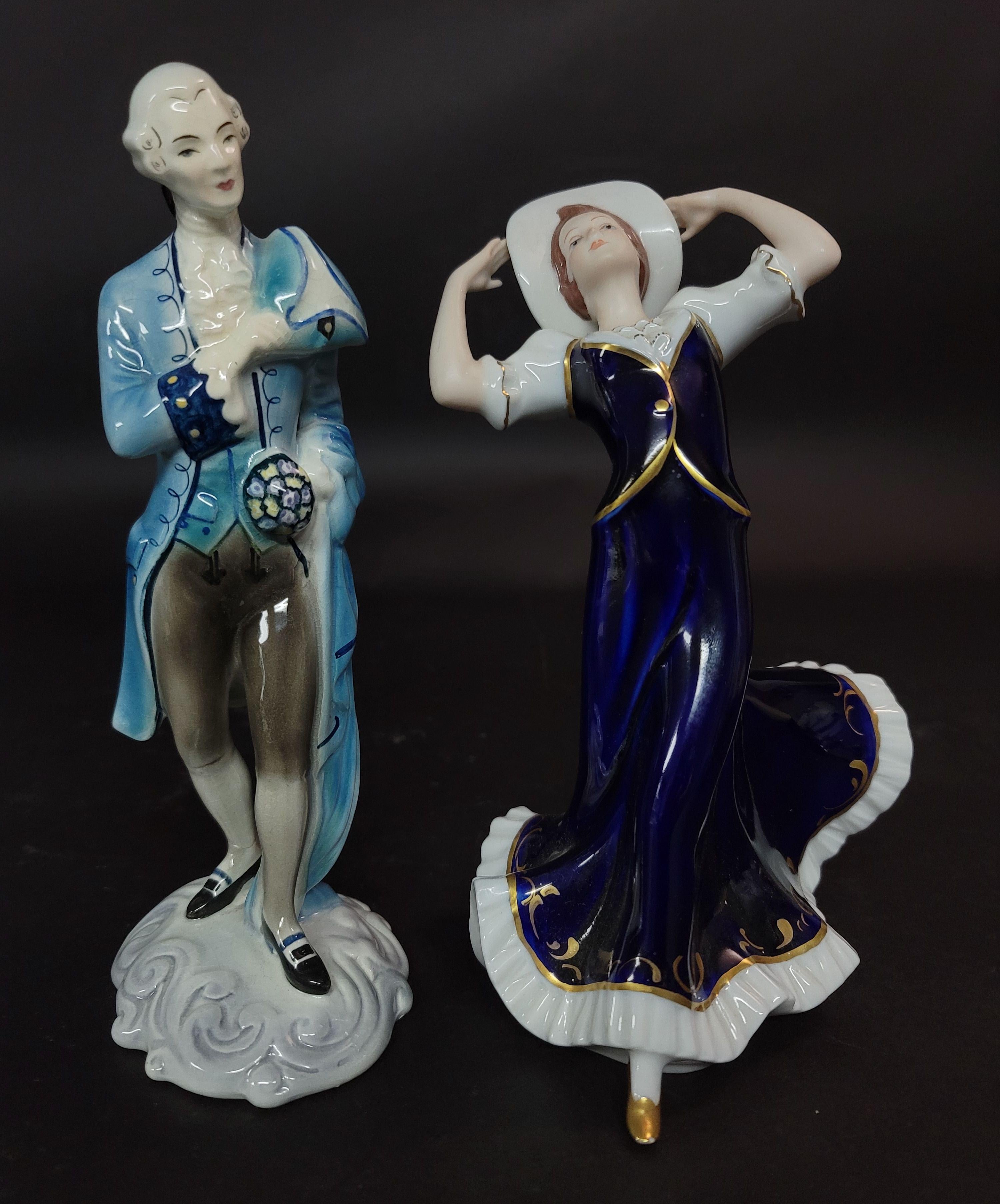 Gold Schneider-the gentleman and royal dux- the lady figures

The Gentleman-German 5