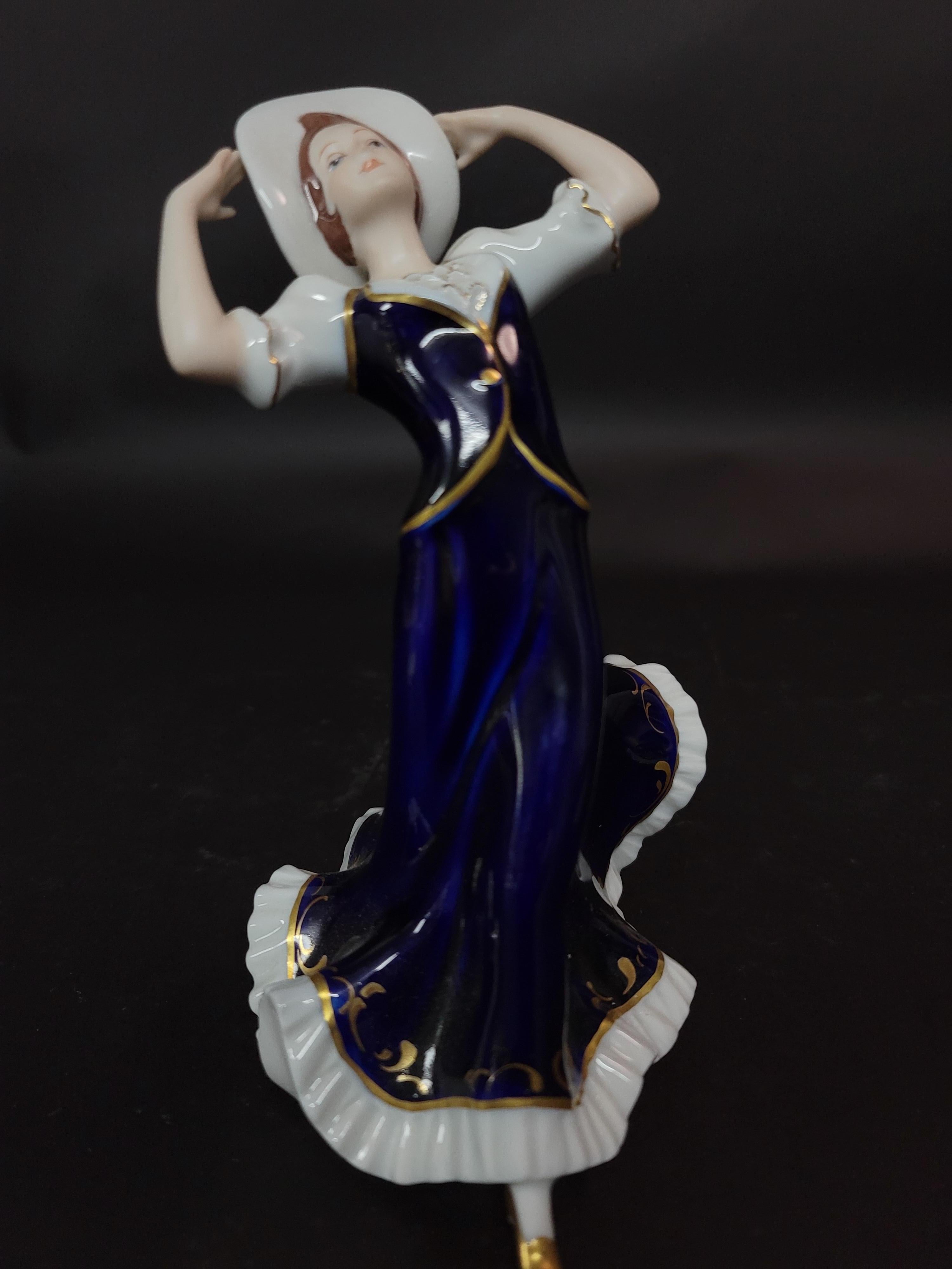 Paire de figurines Goldschneider et Royal Dux Excellent état - En vente à Norton, MA
