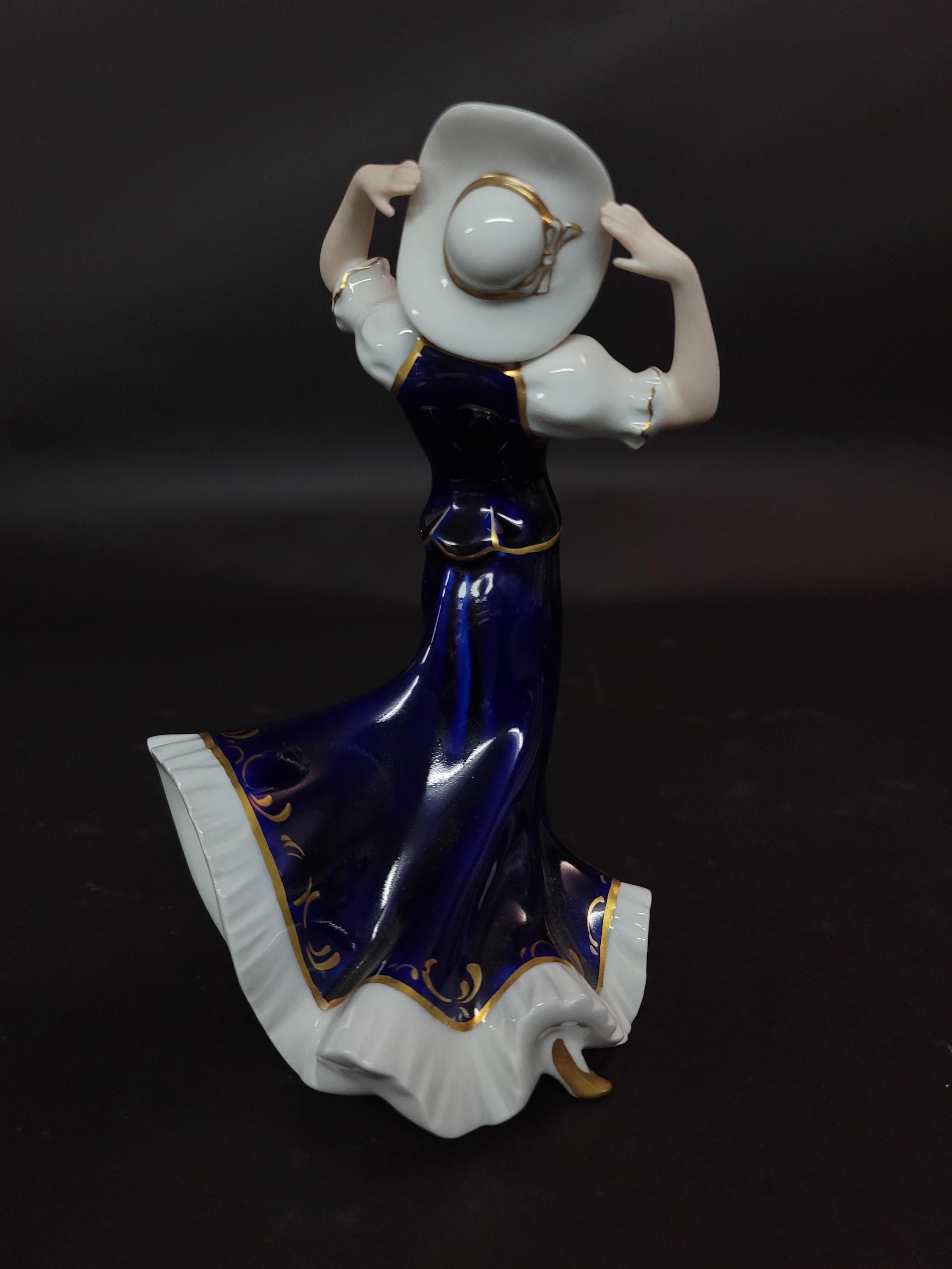 Pareja de figuras Goldschneider y Royal Dux Porcelana en venta