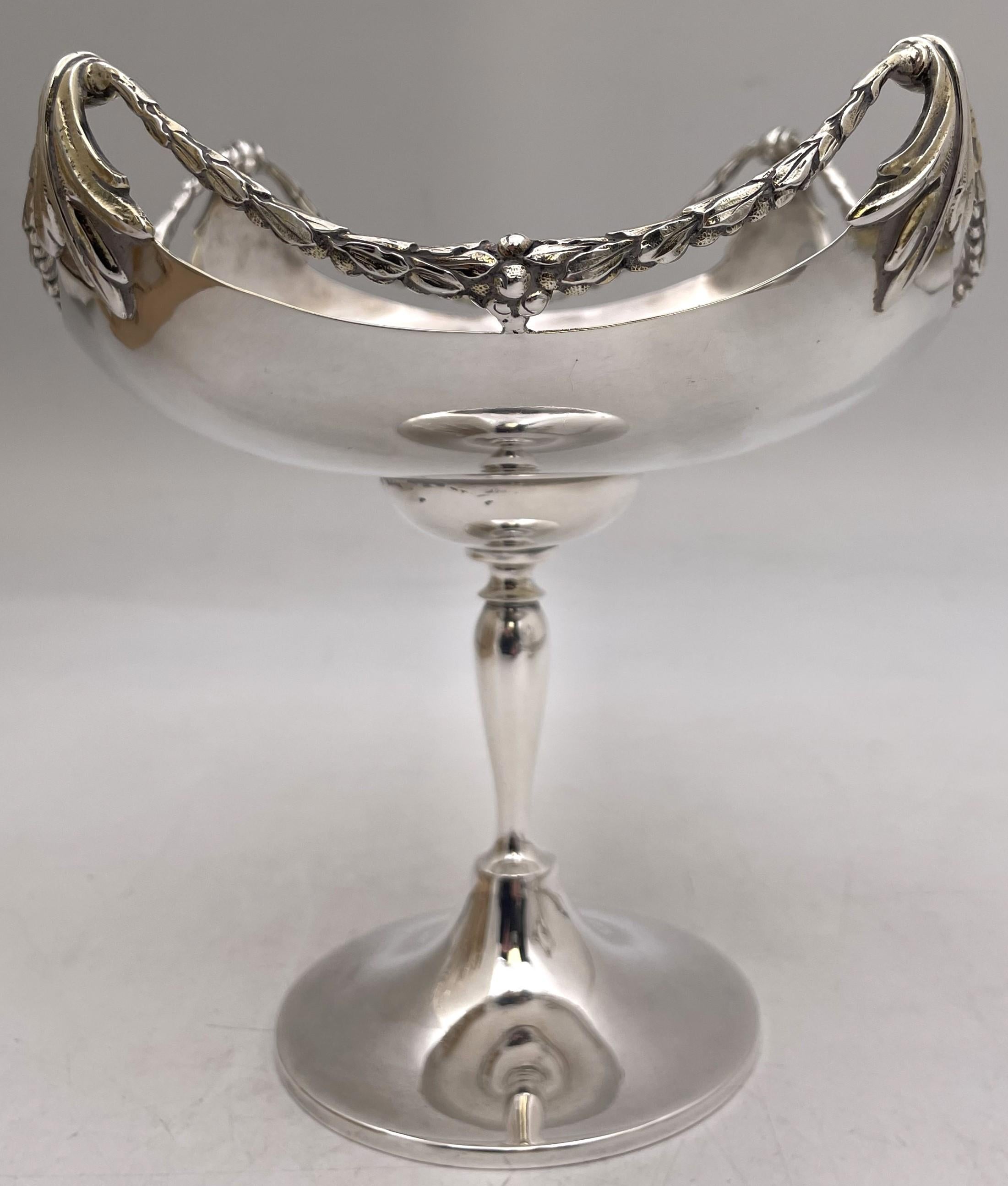 English Pair of Goldsmiths & Silversmiths Sterling Silver 1910 Compotes or Footed Bowls For Sale