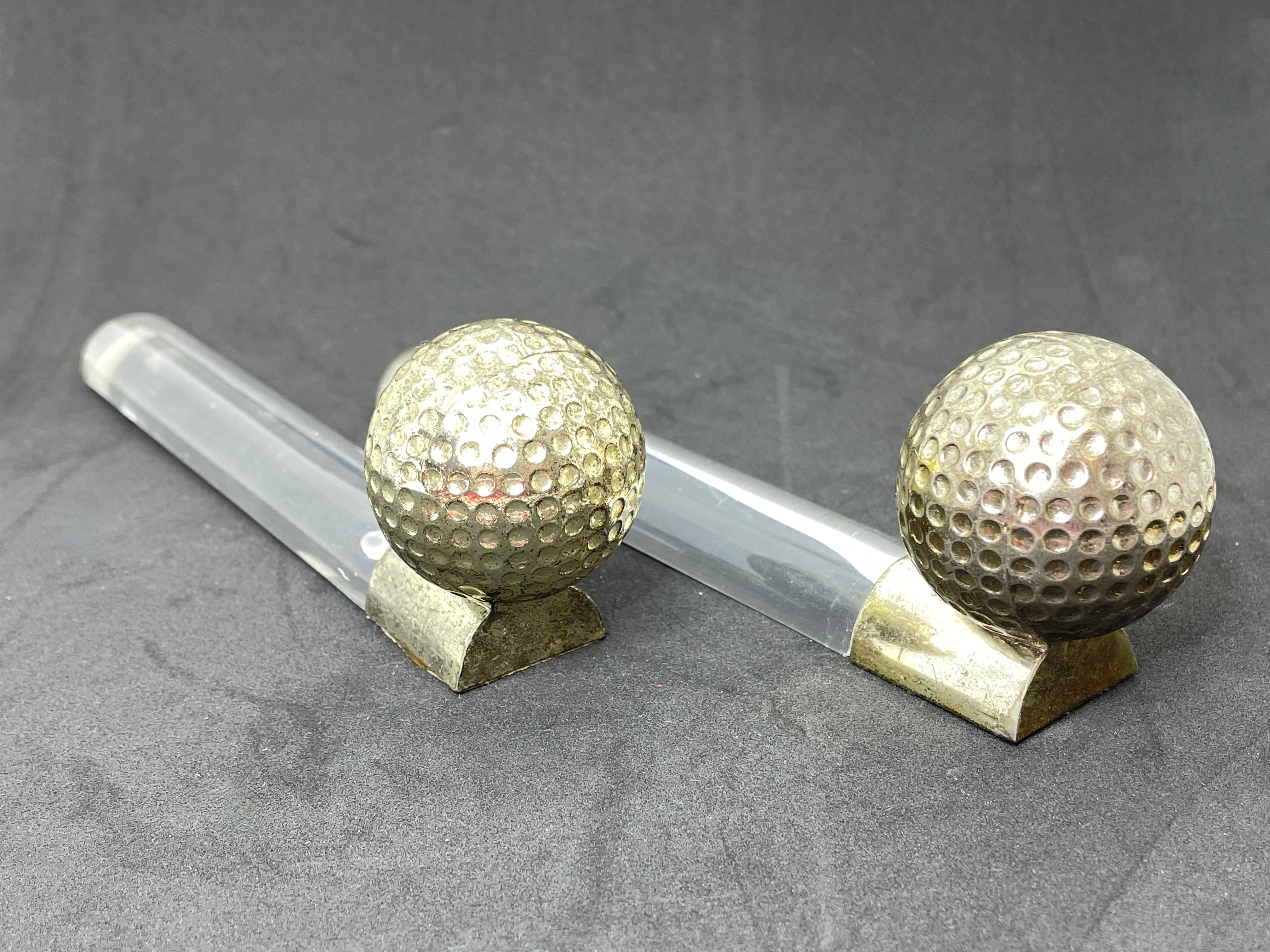 Paar Golfball-Buchstützen aus Lucite und Chrom im Vintage-Stil, Deutsch (Metall) im Angebot