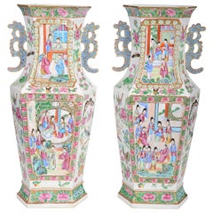 Antique Pair of Good Quality 19th Century Chinese Rose Medallion Vases