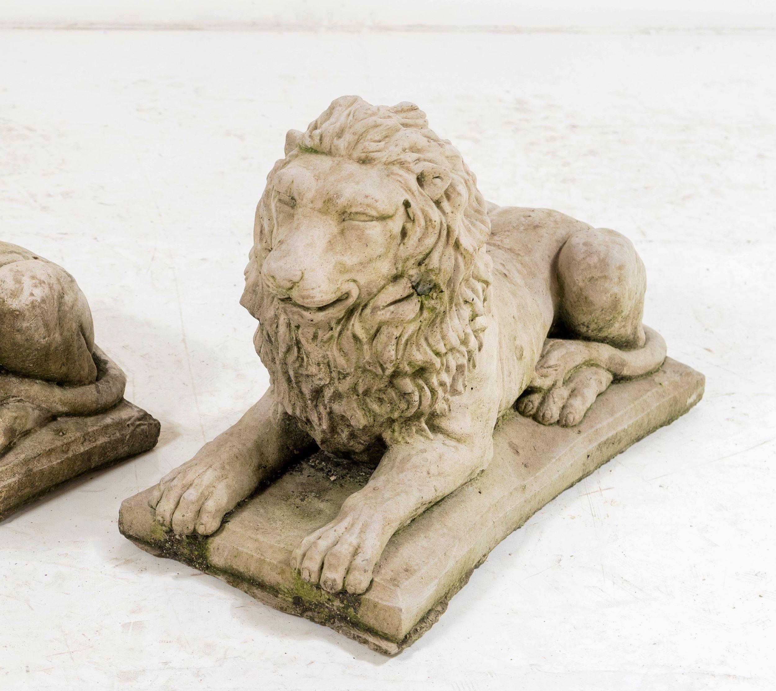 20th Century Pair of Good Quality Recumbent Lions Garden Statue Weathered Ornaments