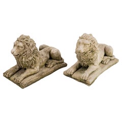 Vintage Pair of Good Quality Recumbent Lions Garden Statue Weathered Ornaments