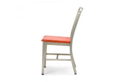 Pareja de sillas laterales GoodForm American Mid-Century de aluminio y vinilo rojo