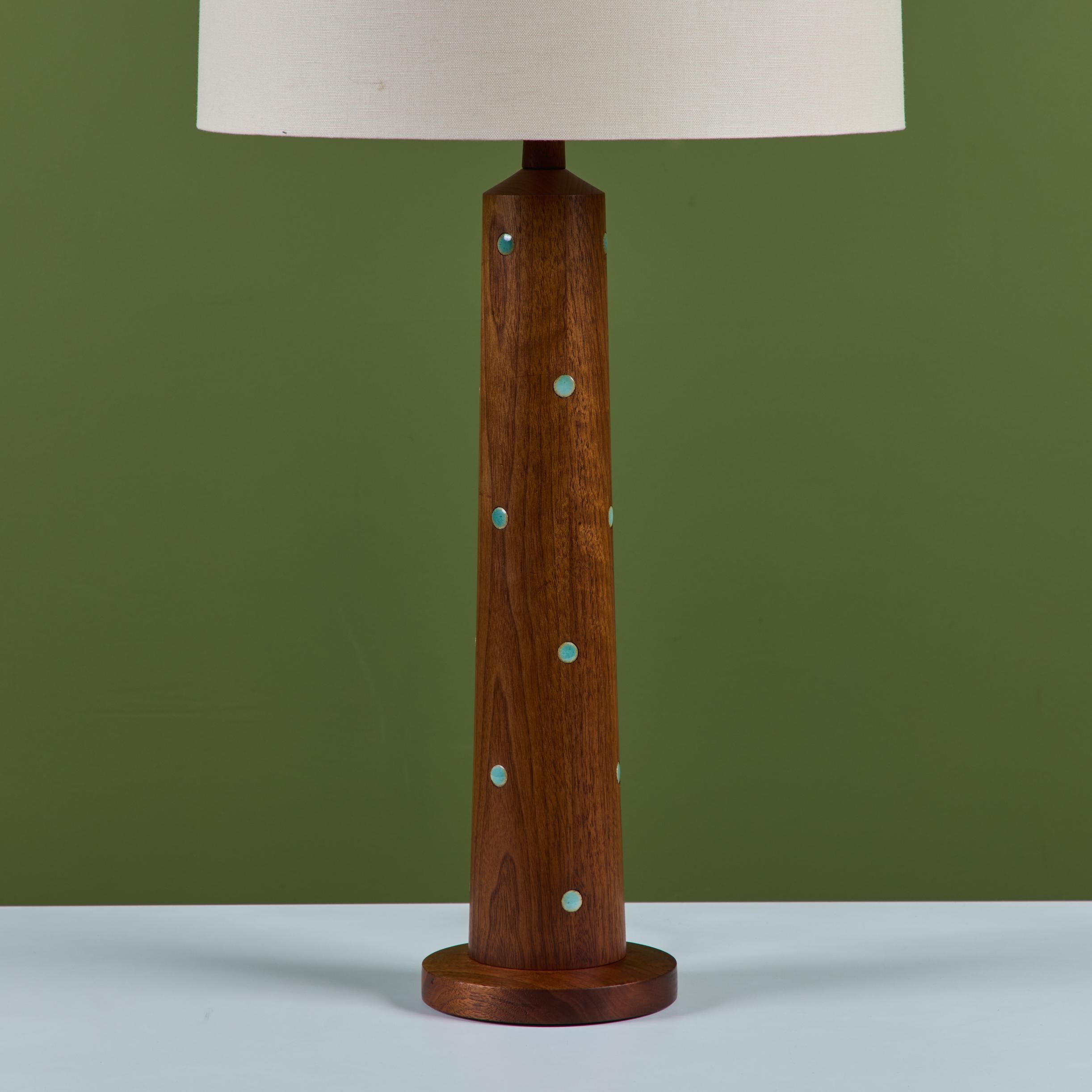Coppia di lampade da tavolo in legno di Gordon & Jane Martz con intarsio di piastrelle in vendita 3