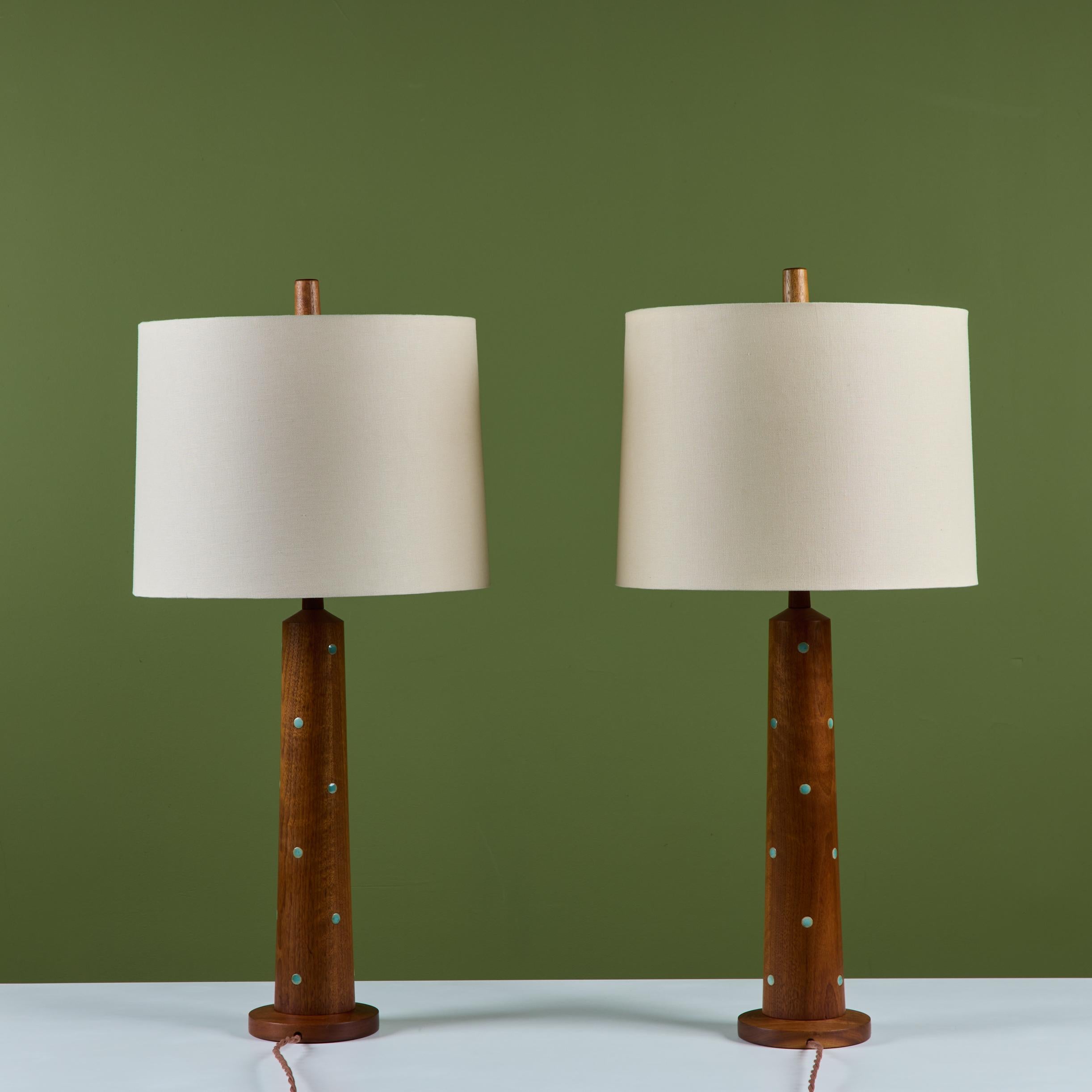 XX secolo Coppia di lampade da tavolo in legno di Gordon & Jane Martz con intarsio di piastrelle in vendita