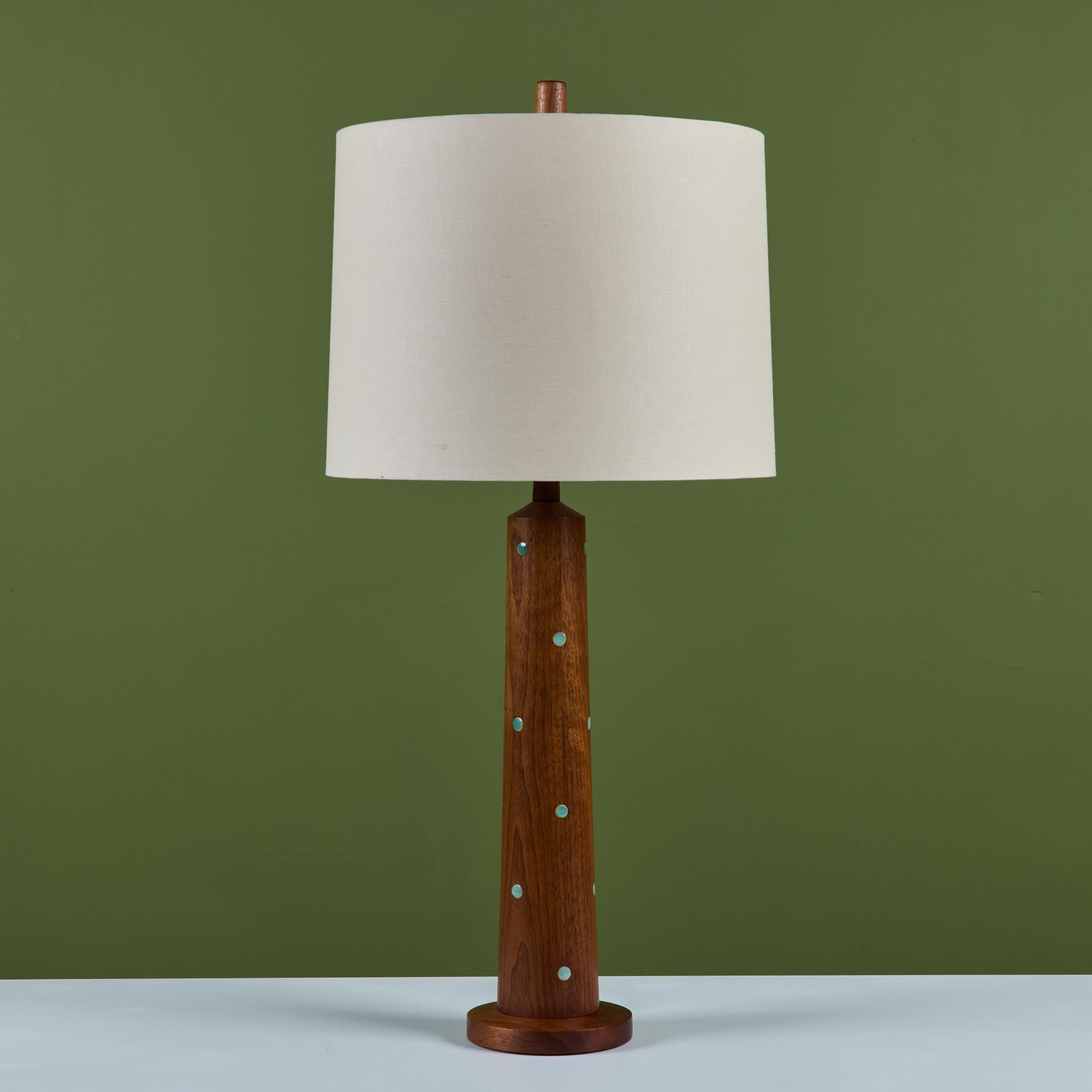 Coppia di lampade da tavolo in legno di Gordon & Jane Martz con intarsio di piastrelle in vendita 2