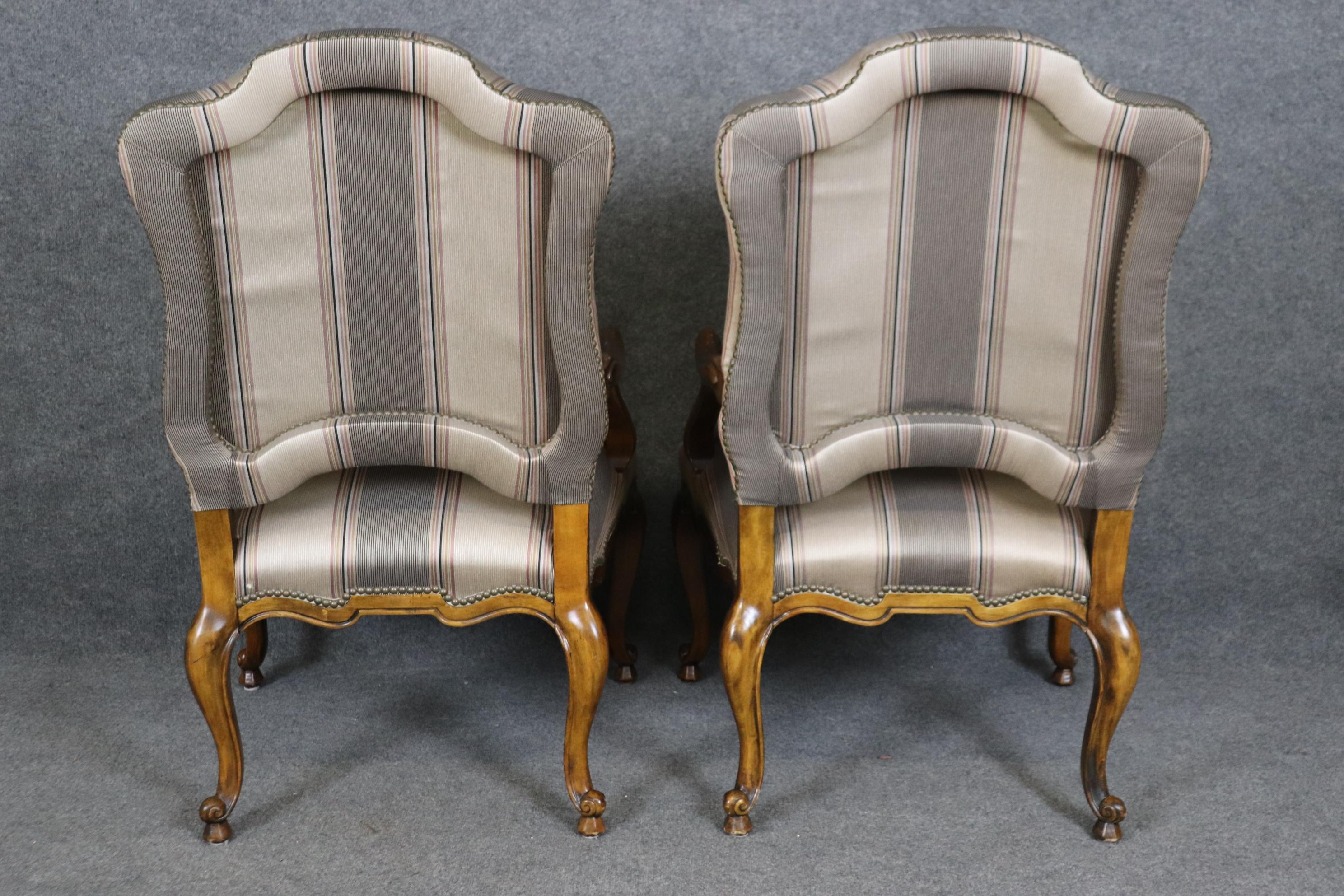 Pair of Gorgeous Century French Louis XV Walnut Armchairs Striped Upholstery In Good Condition For Sale In Swedesboro, NJ