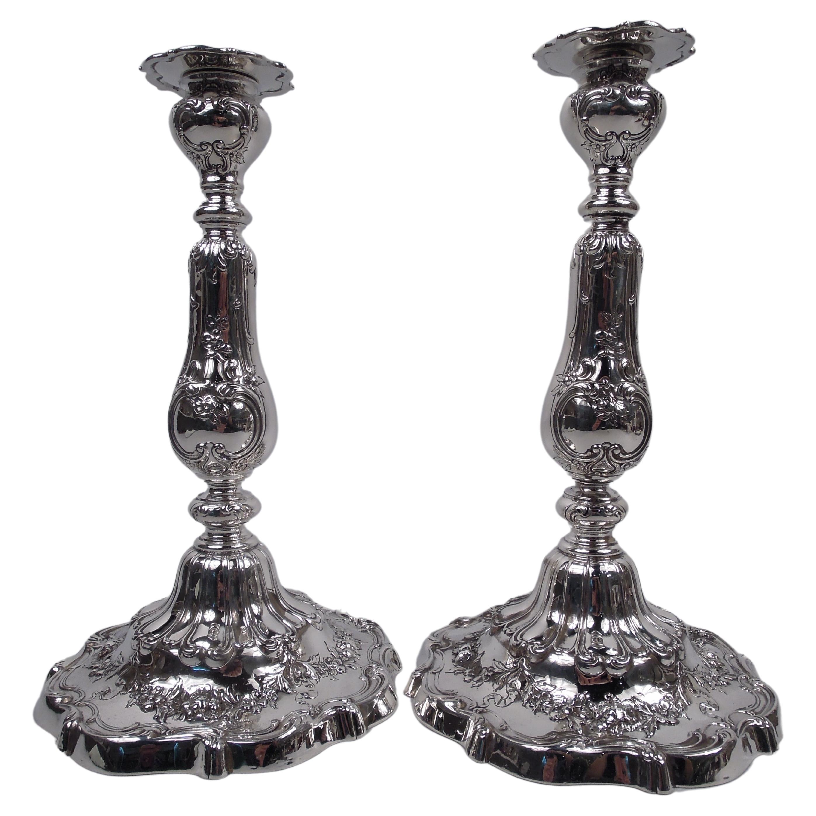 Pair of Gorham Edwardian Classical Sterling Silver Candlesticks, 1914 For Sale