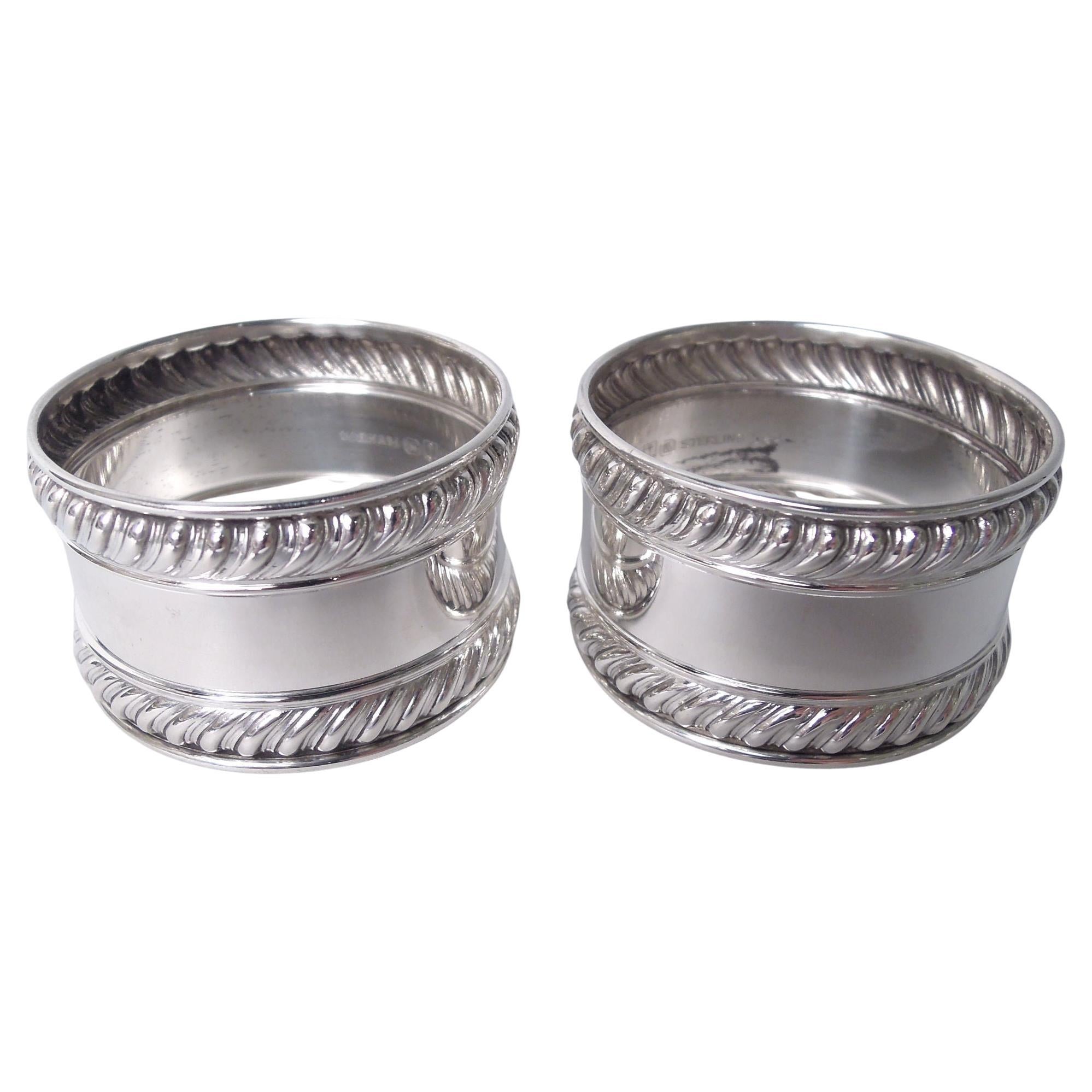 Coppia di portatovaglioli classici in argento sterling di Gorham Edwardian in vendita