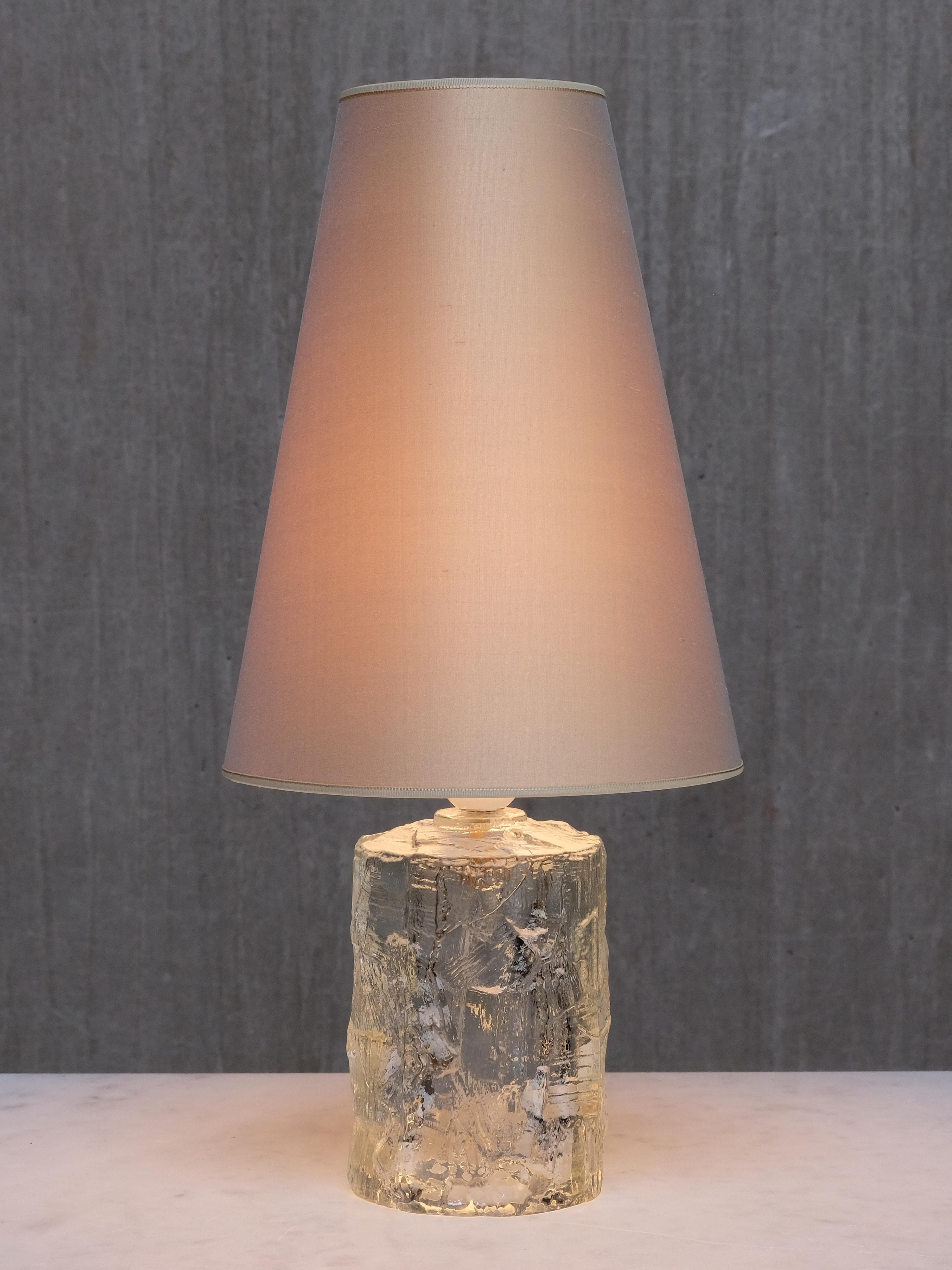 Pareja de lámparas de mesa de cristal Göte Augustsson, Ruda Glasbruk, Suecia, años 60 en venta 4