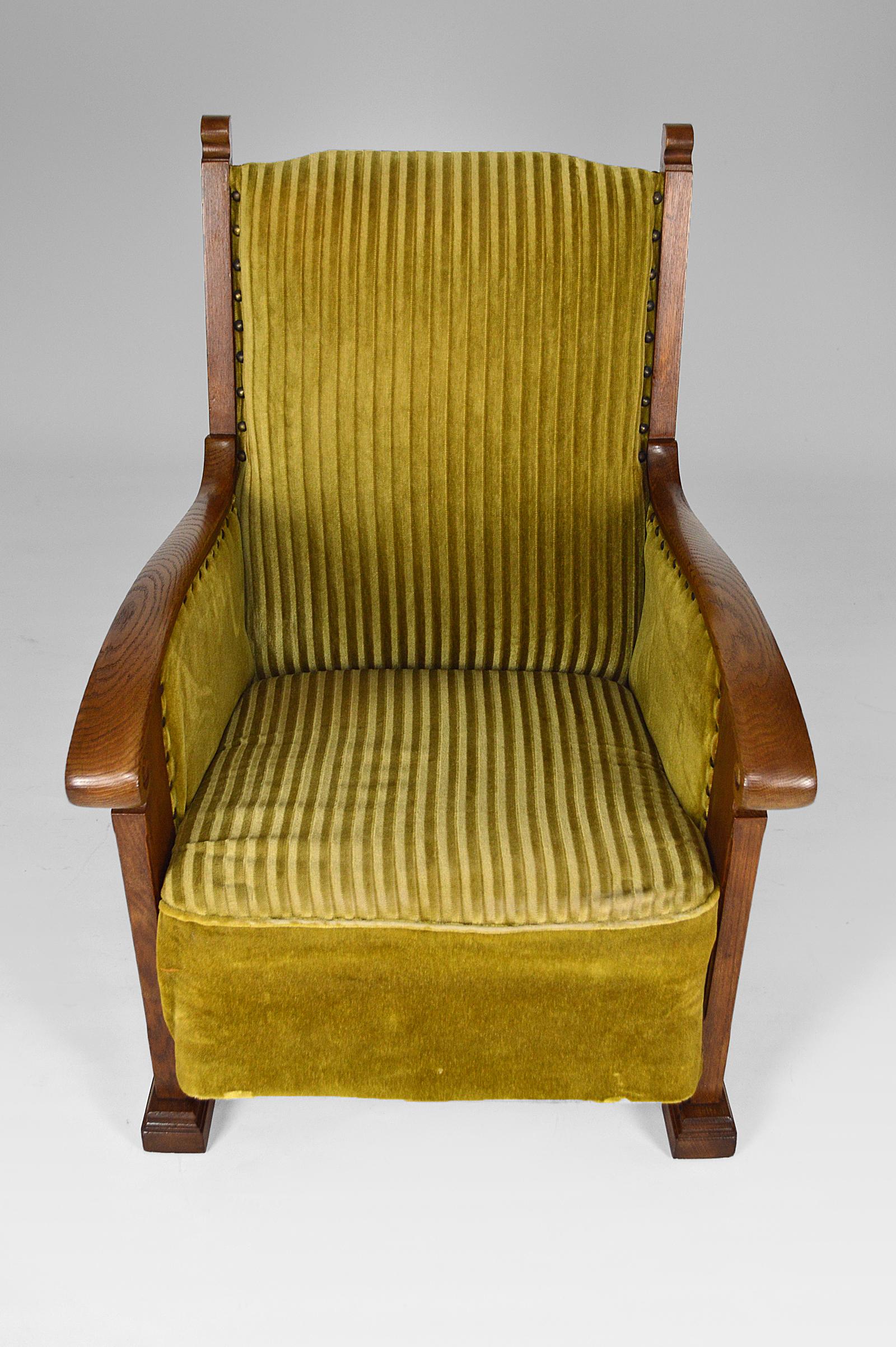 Pair of Gothic Club Armchairs in Oak and Green Velvet, circa 1900 4