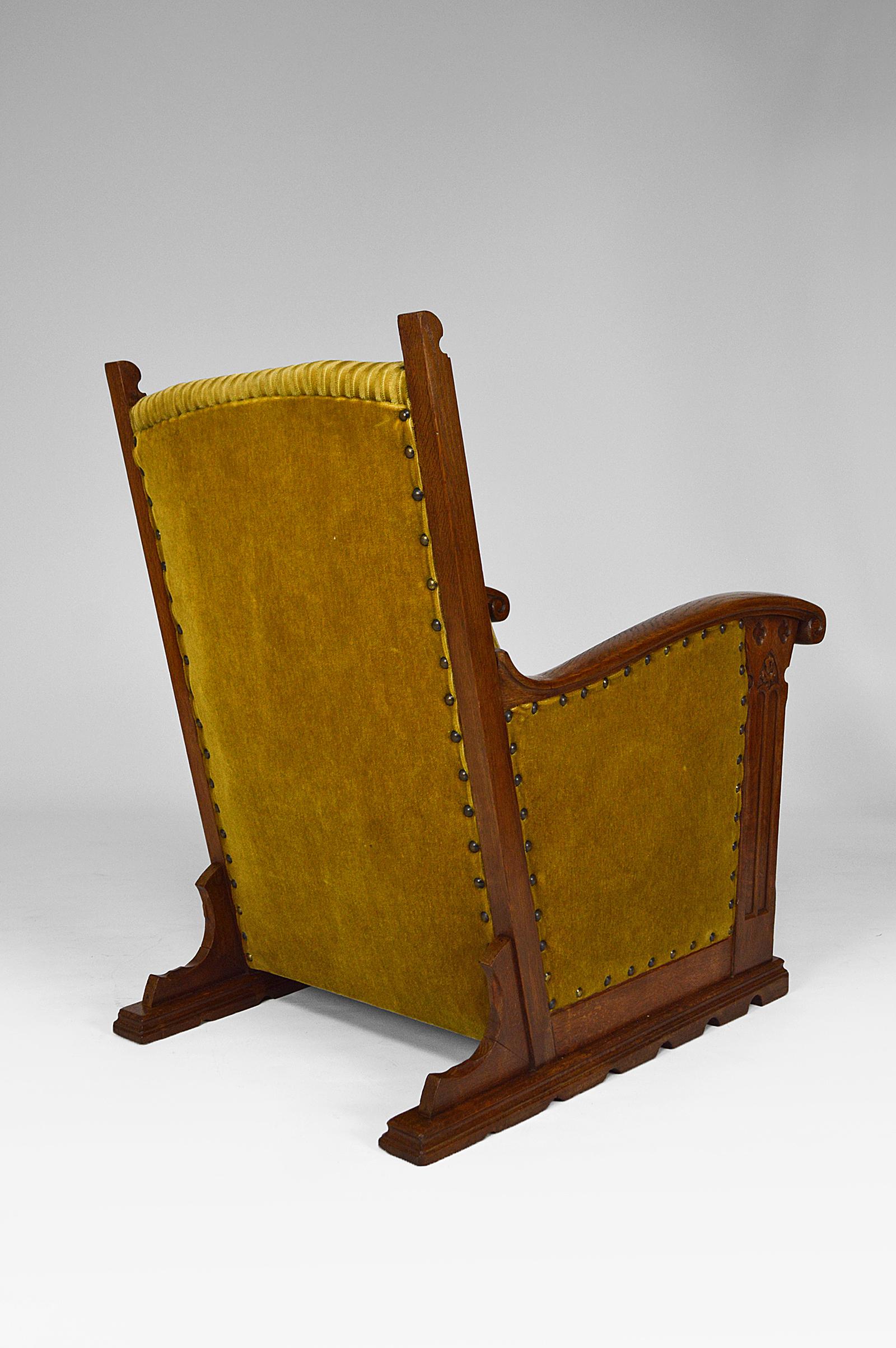 Pair of Gothic Club Armchairs in Oak and Green Velvet, circa 1900 1