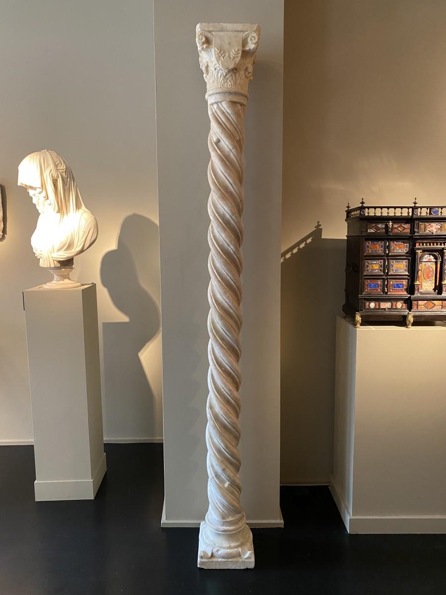 Pair of Gothic Columns - Italy, 14th-15th century In Good Condition For Sale In Bruxelles, BE