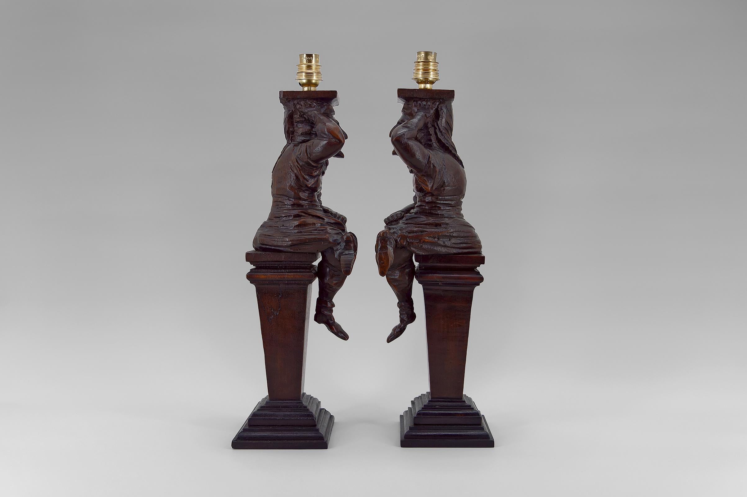 Wood Pair of Gothic Jesters Lamps, France, 19th Century For Sale