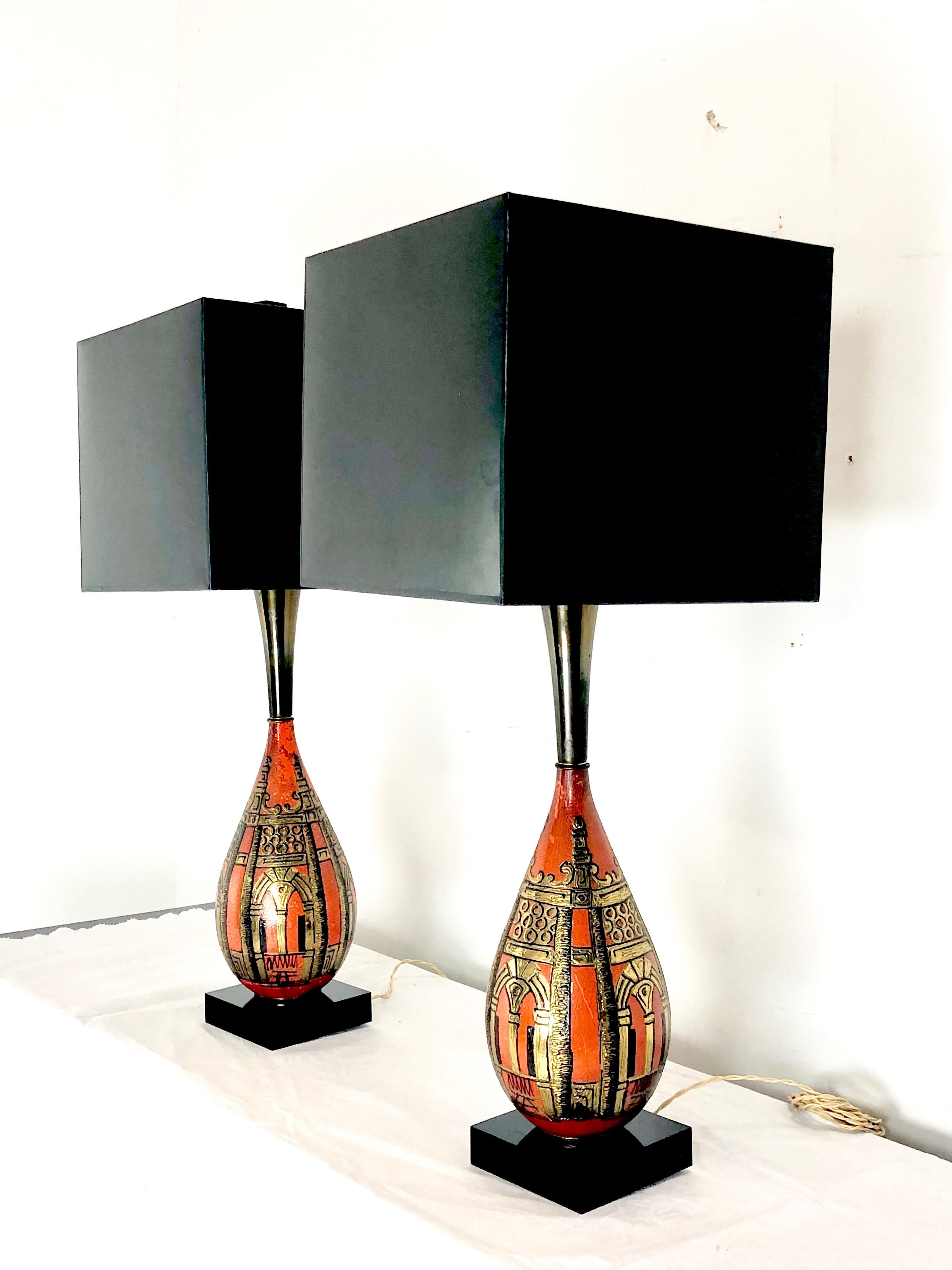 Pair of Gourd Asian Table Lamps In Good Condition In Dallas, TX