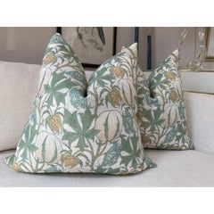 Paire d'oreillers en duvet Gp and J Baker "Pumpkins" in Aqua