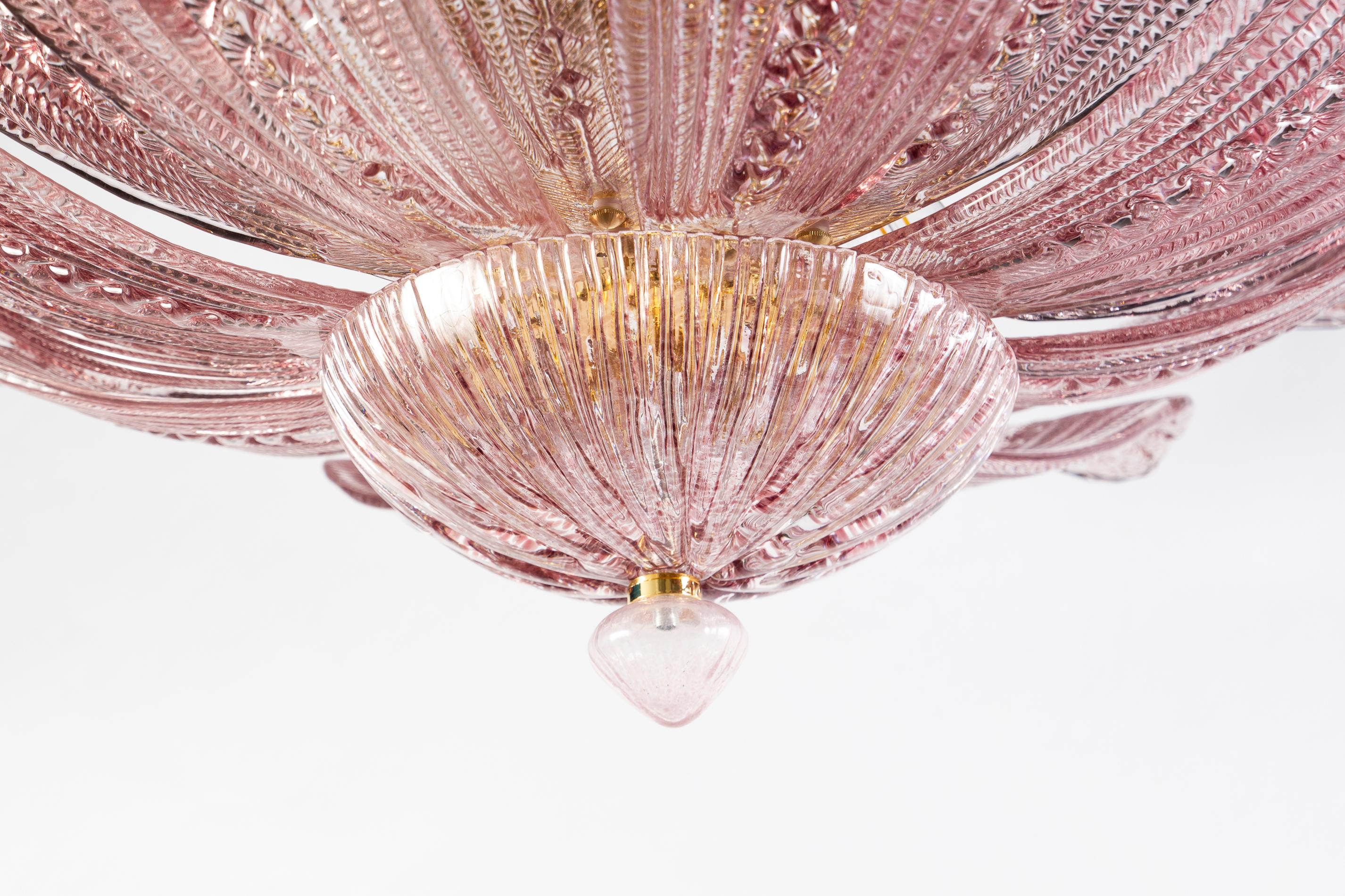 Paar anmutige rosa Amethyst Murano Glas verlassen Deckenleuchte oder Kronleuchter im Zustand „Hervorragend“ im Angebot in Rome, IT