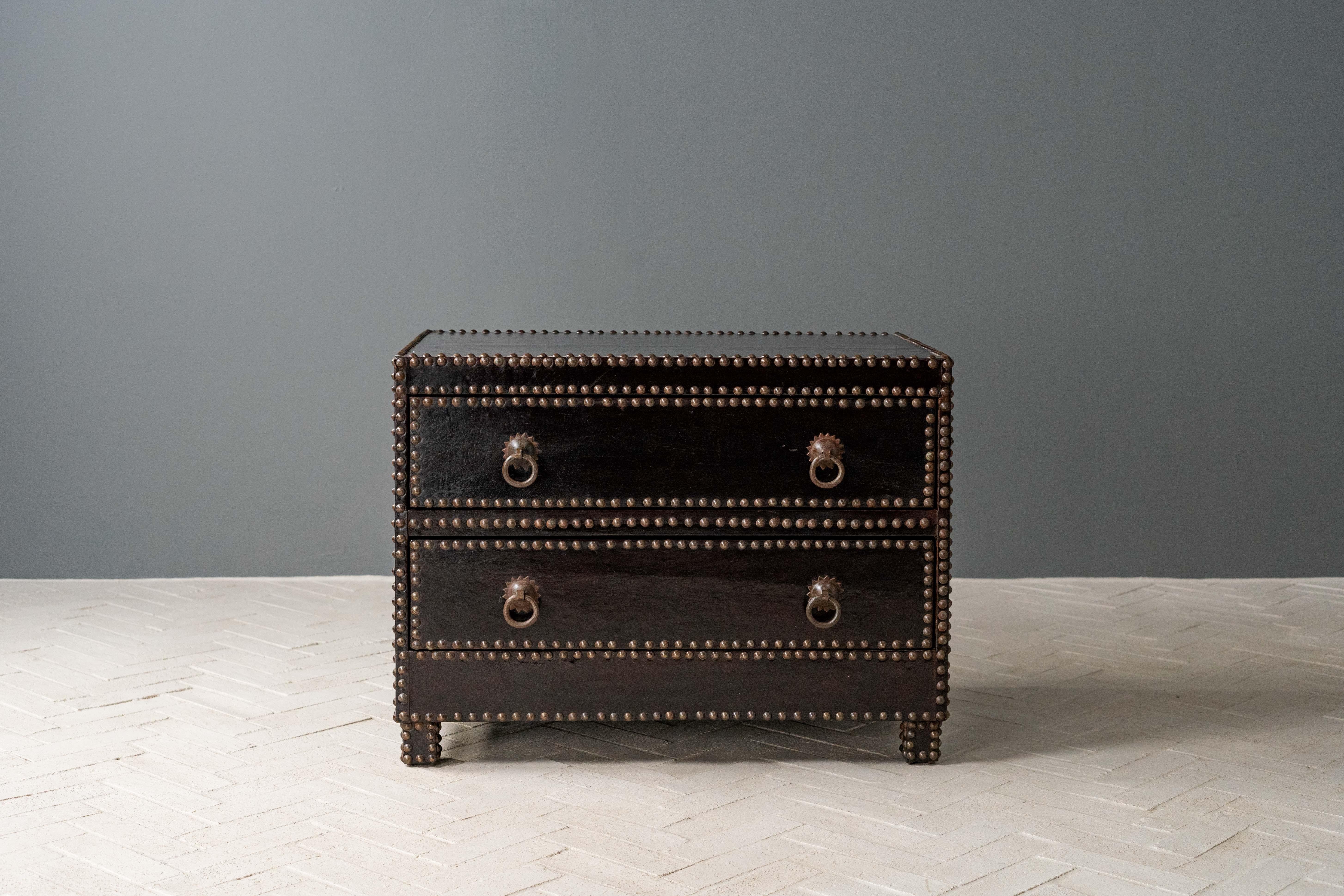 Pair of Gramercy Park Hotel Leather Chests In Good Condition In Cambridge, US