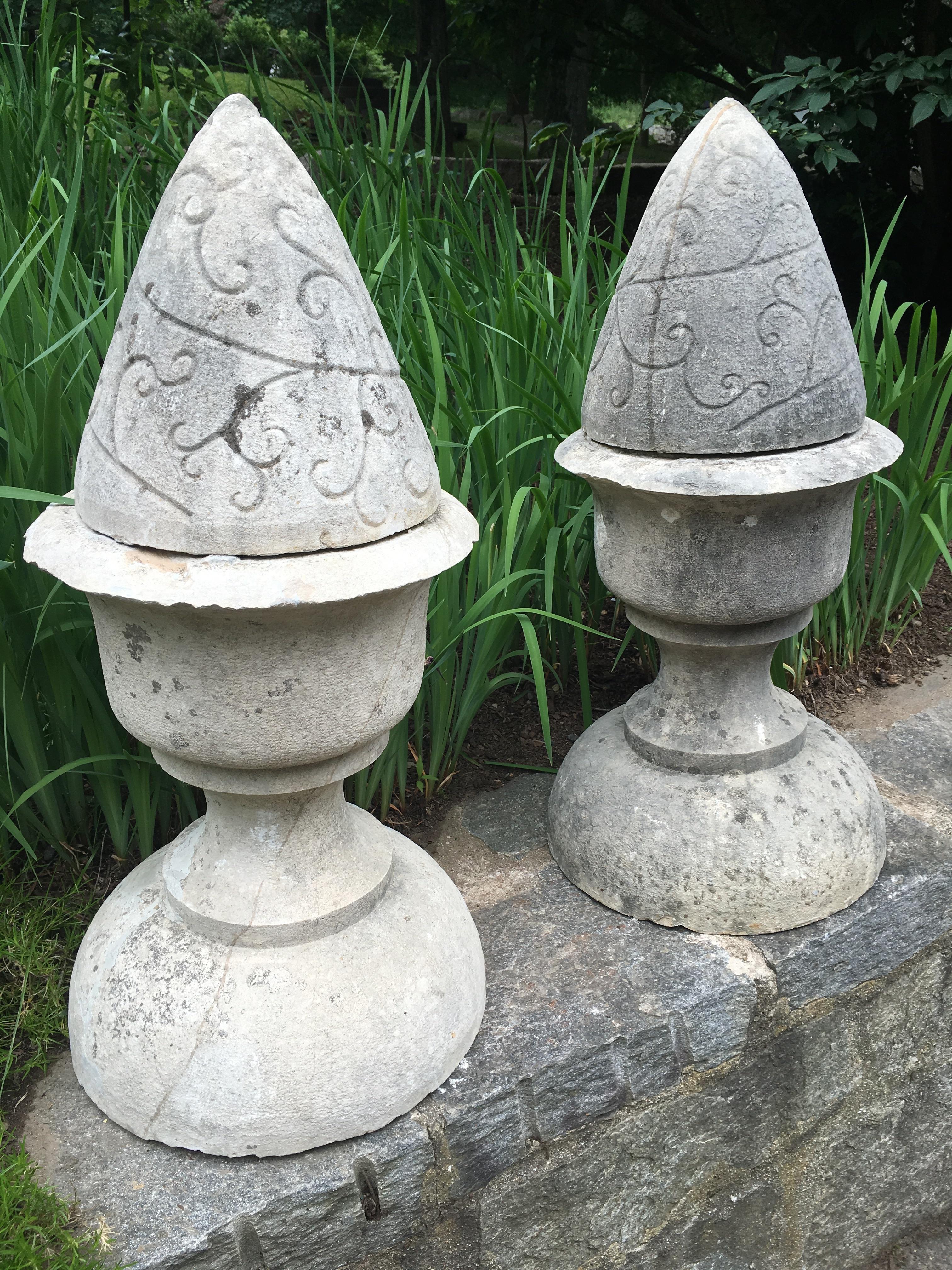 Pair of Grand 19th Century French Hand-Carved Limestone Finials For Sale 1