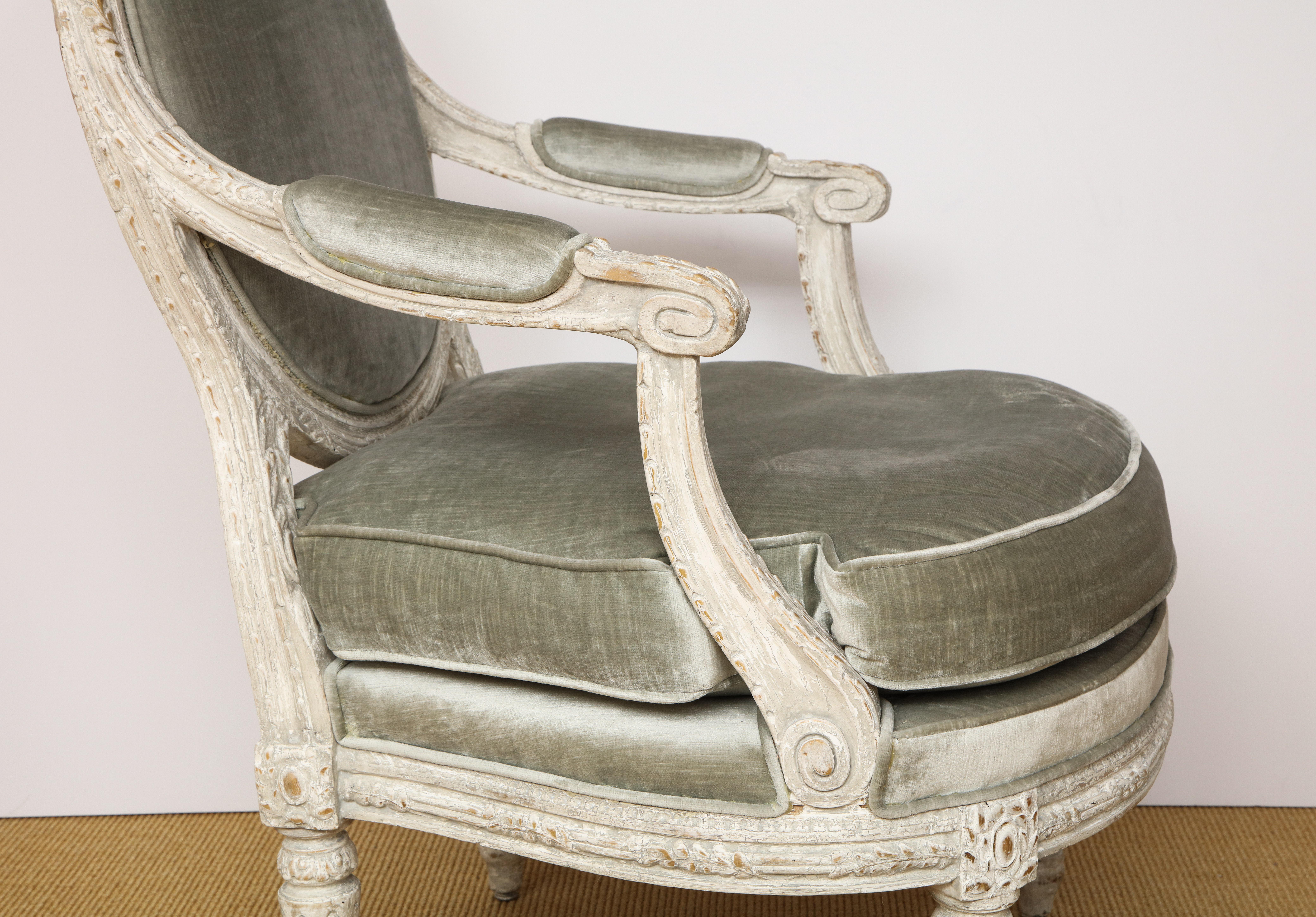 Pair of Grand Italian Neo-Classic Painted Open Armchairs 3