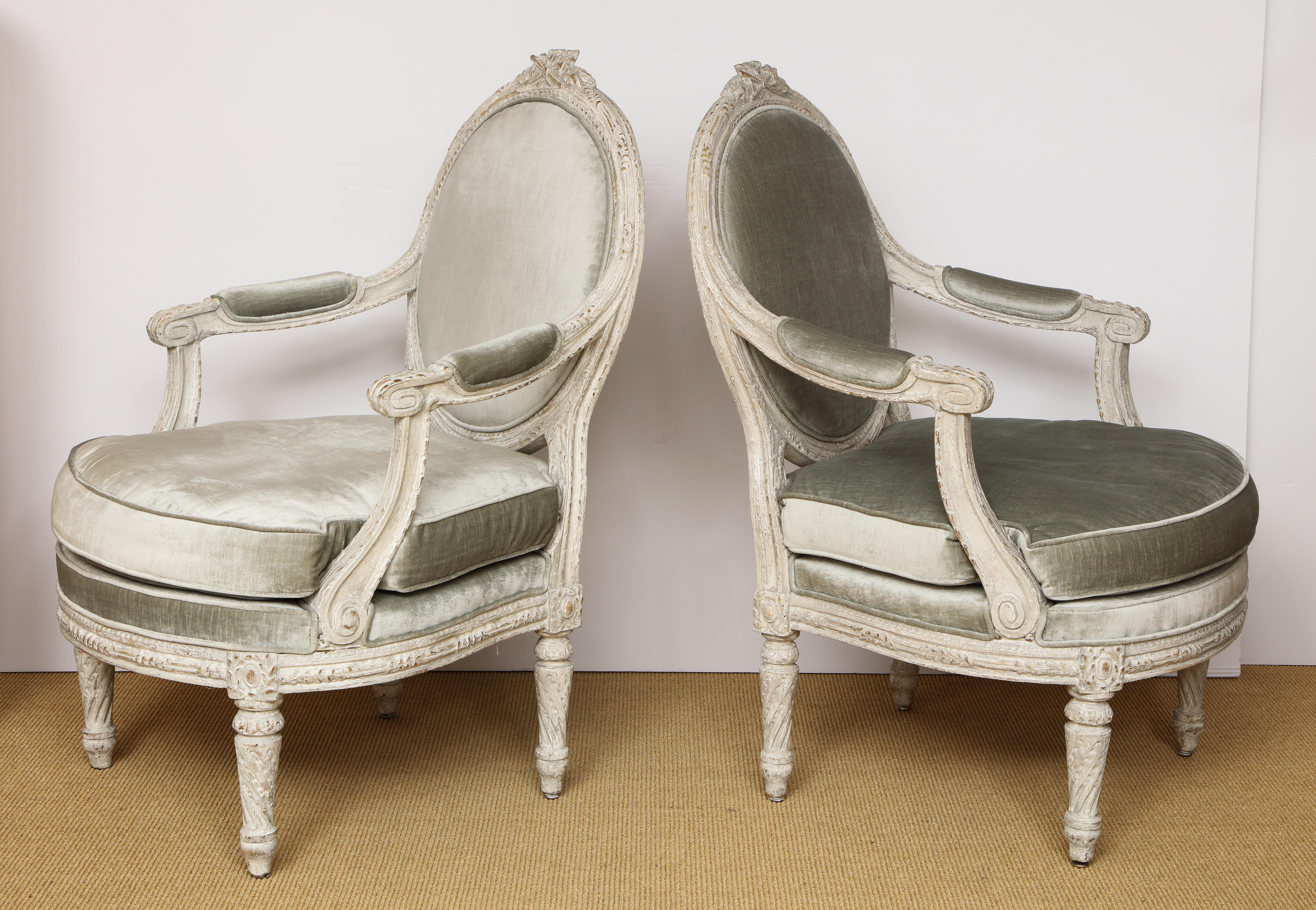Pair of Grand Italian Neo-Classic Painted Open Armchairs 6