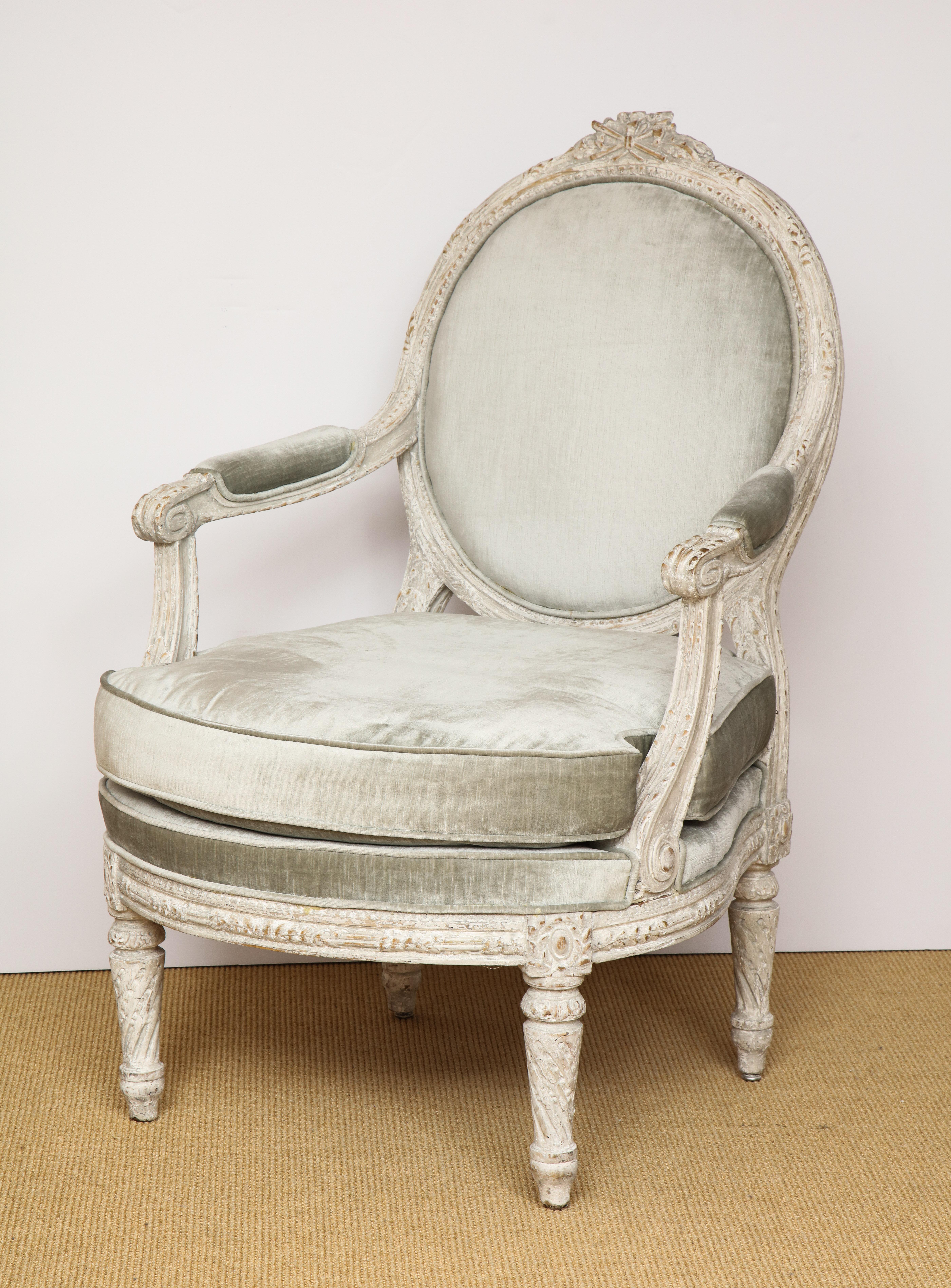 Pair of Grand Italian Neo-Classic Painted Open Armchairs 1