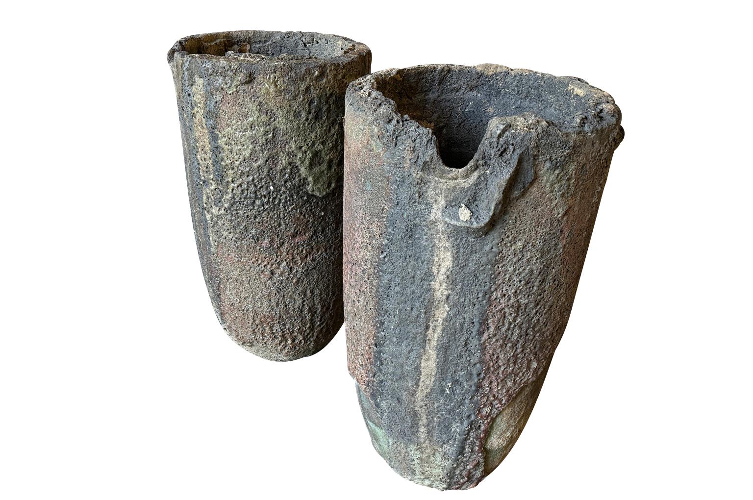 Pair Of Grand Scale French Creusets - Foundry Pots In Good Condition In Round Top, TX