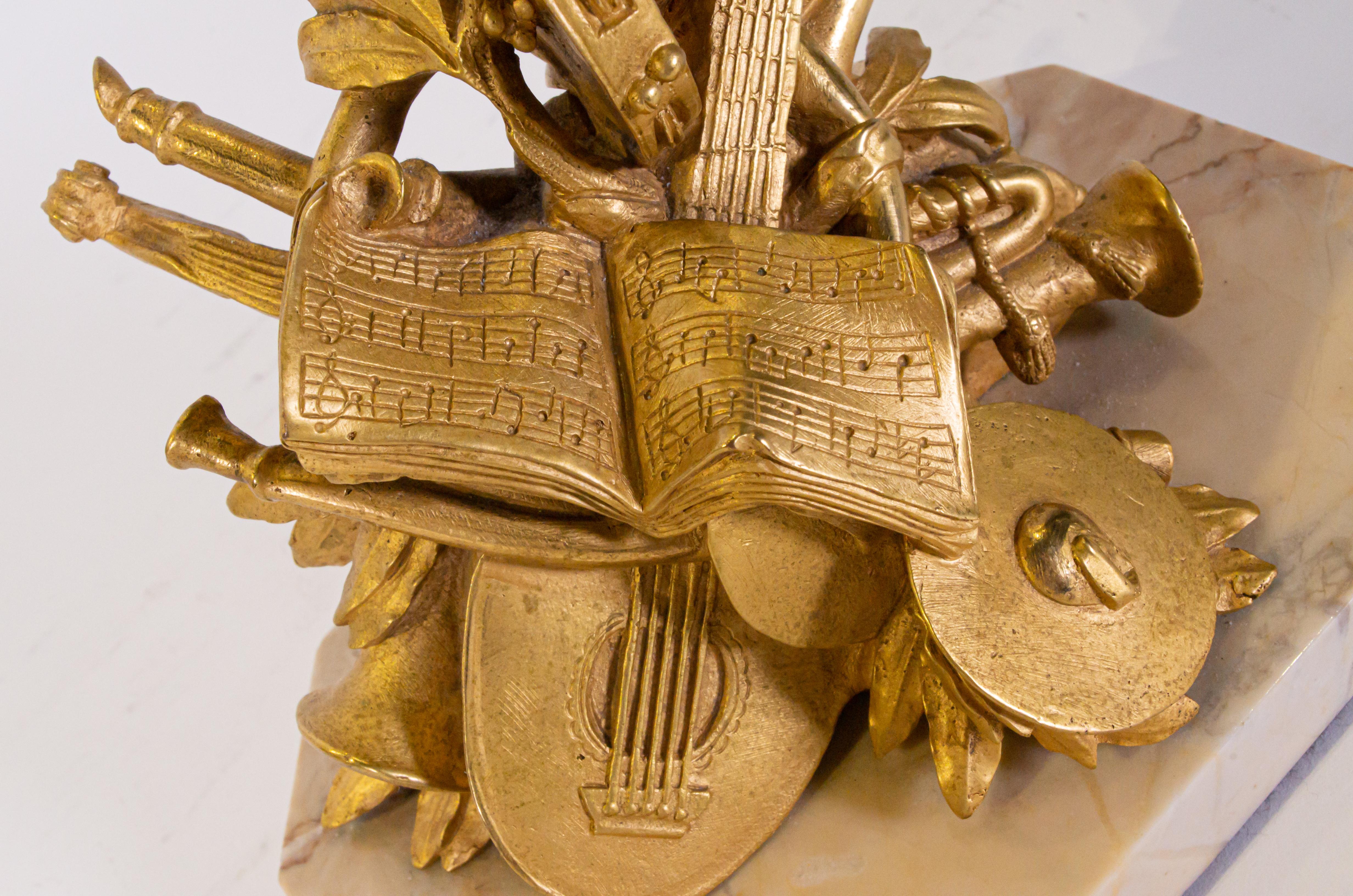 Bronze Paire de serre-livres/weights en bronze doré armorié Grand Tour en vente