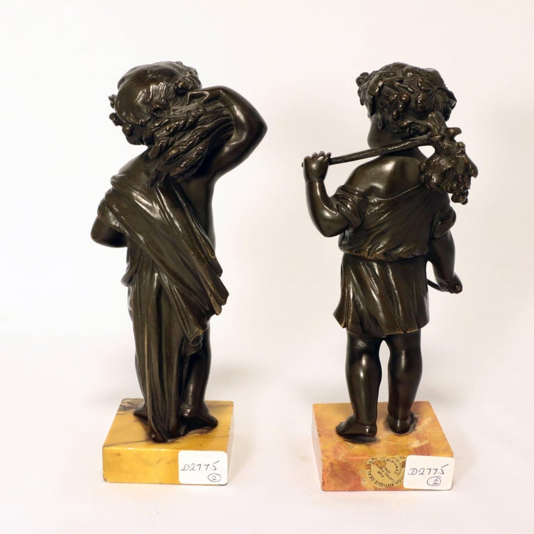 Classical Roman Pair of Grand Tour Bronze Putti For Sale