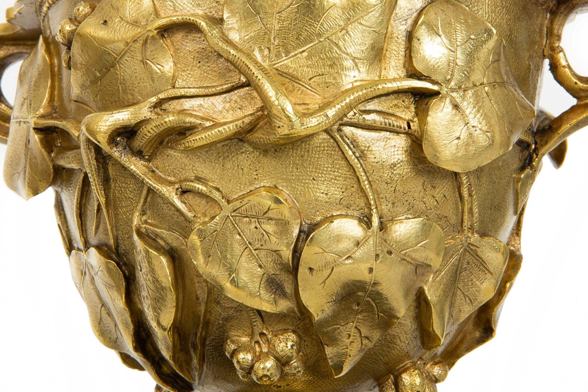 Pair of Grand Tour Bronze Two-Handled Pompeiian Cups circa 1875 For Sale 10
