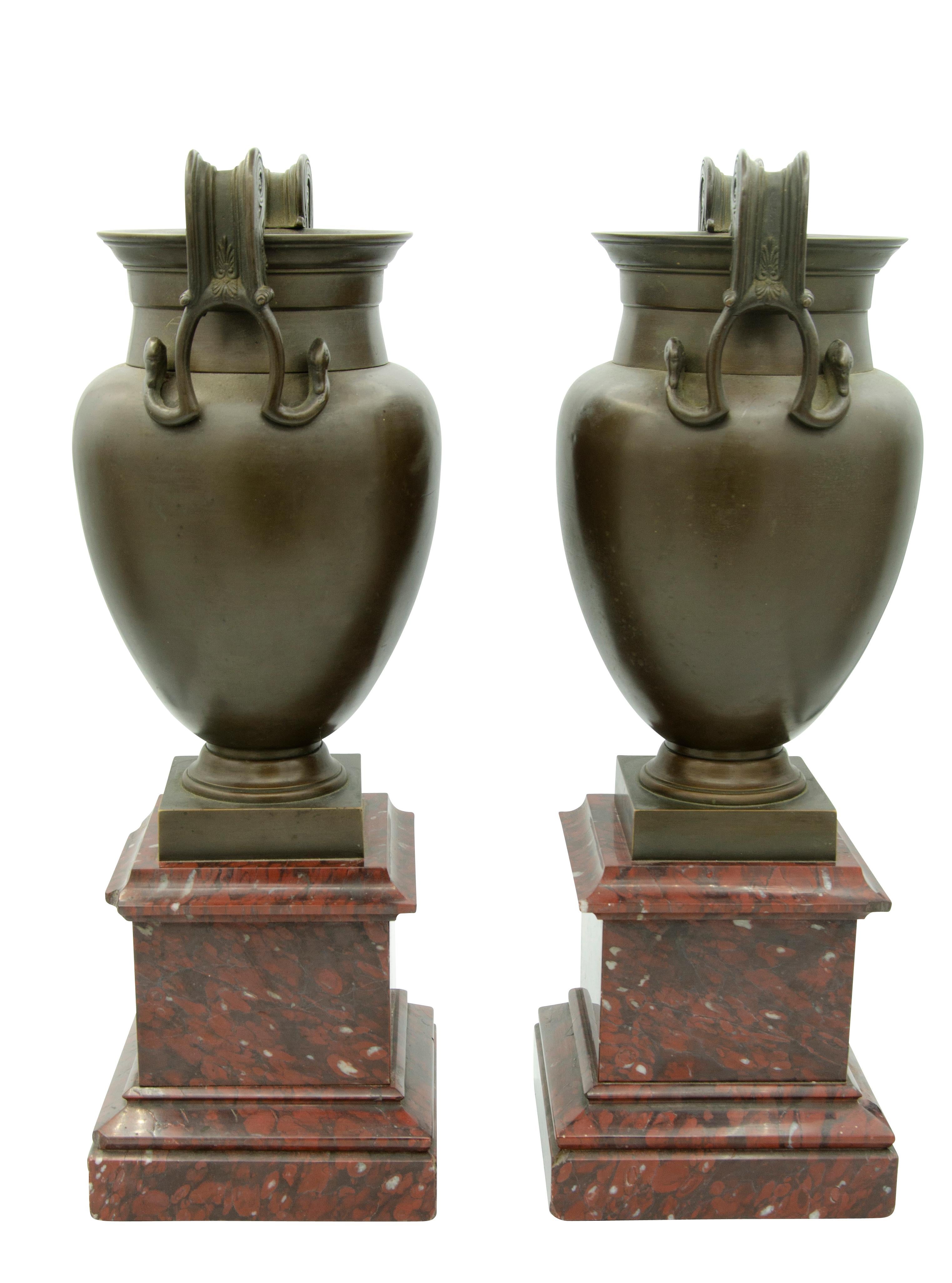 French Pair of Grand Tour Greek Revival Bronze Urns on Marble Bases For Sale