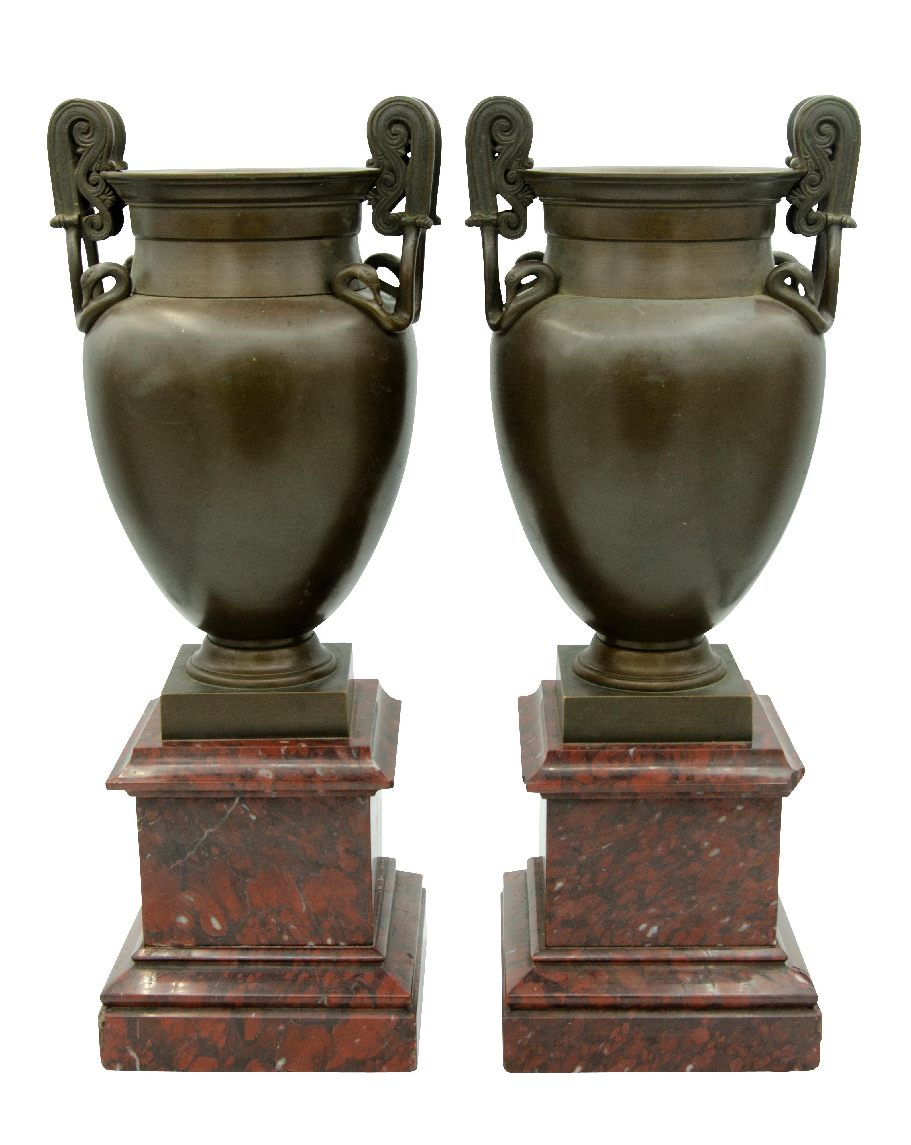 Pair of Grand Tour Greek Revival Bronze Urns on Marble Bases For Sale 2