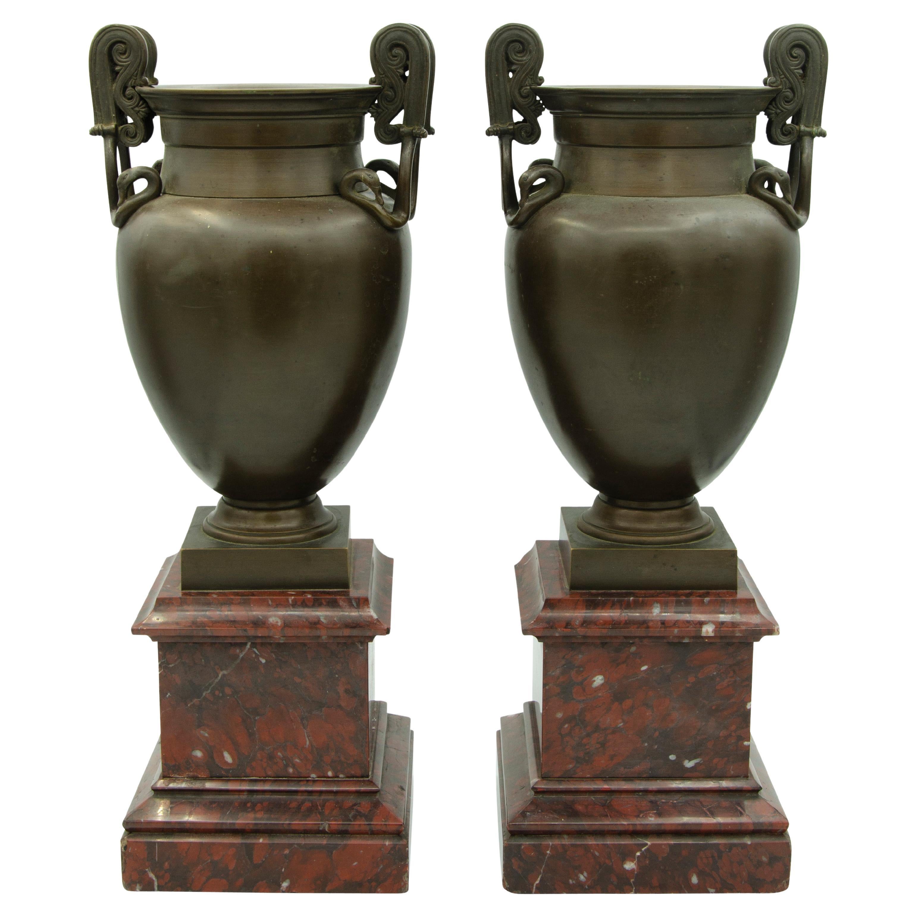 Pair of Grand Tour Greek Revival Bronze Urns on Marble Bases For Sale