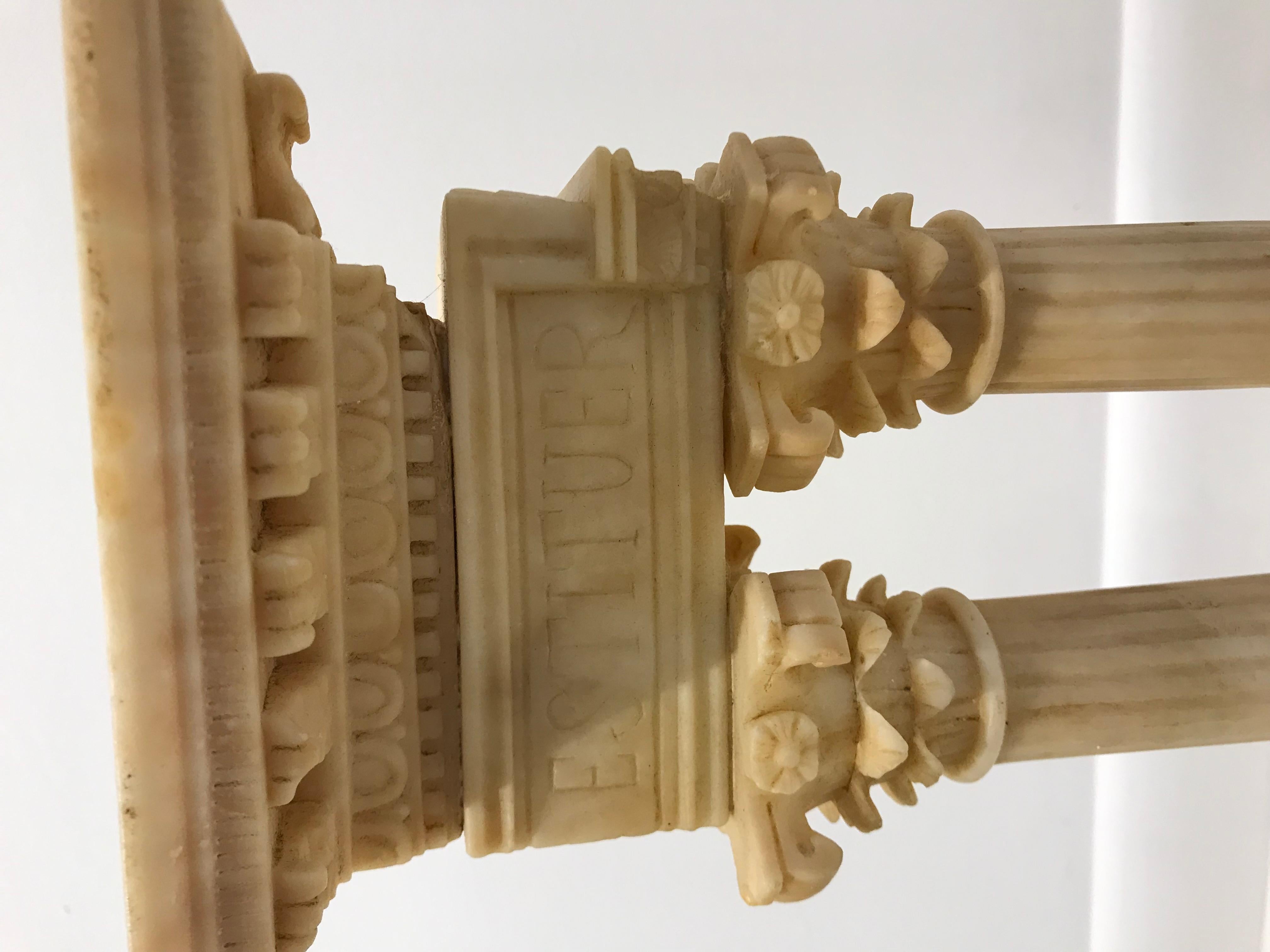 Pair of Grand Tour Models of Roman columns In Good Condition In Montreal, QC