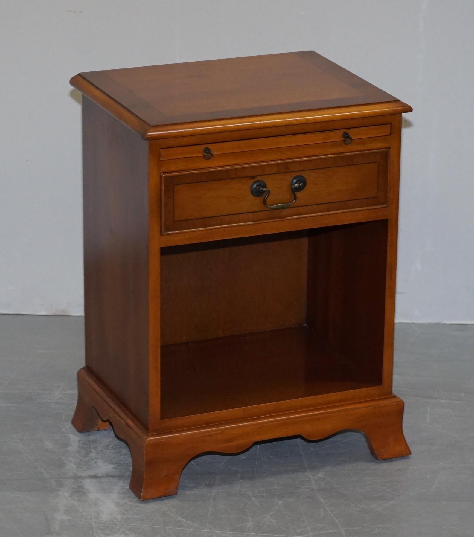 We are delighted to offer for sale this lovely pair of Grange Paris handmade in France cherrywood side tables with butlers serving trays

A good looking well made pair, ideally suited in a bedroom or sitting context, the butlers serving trays are