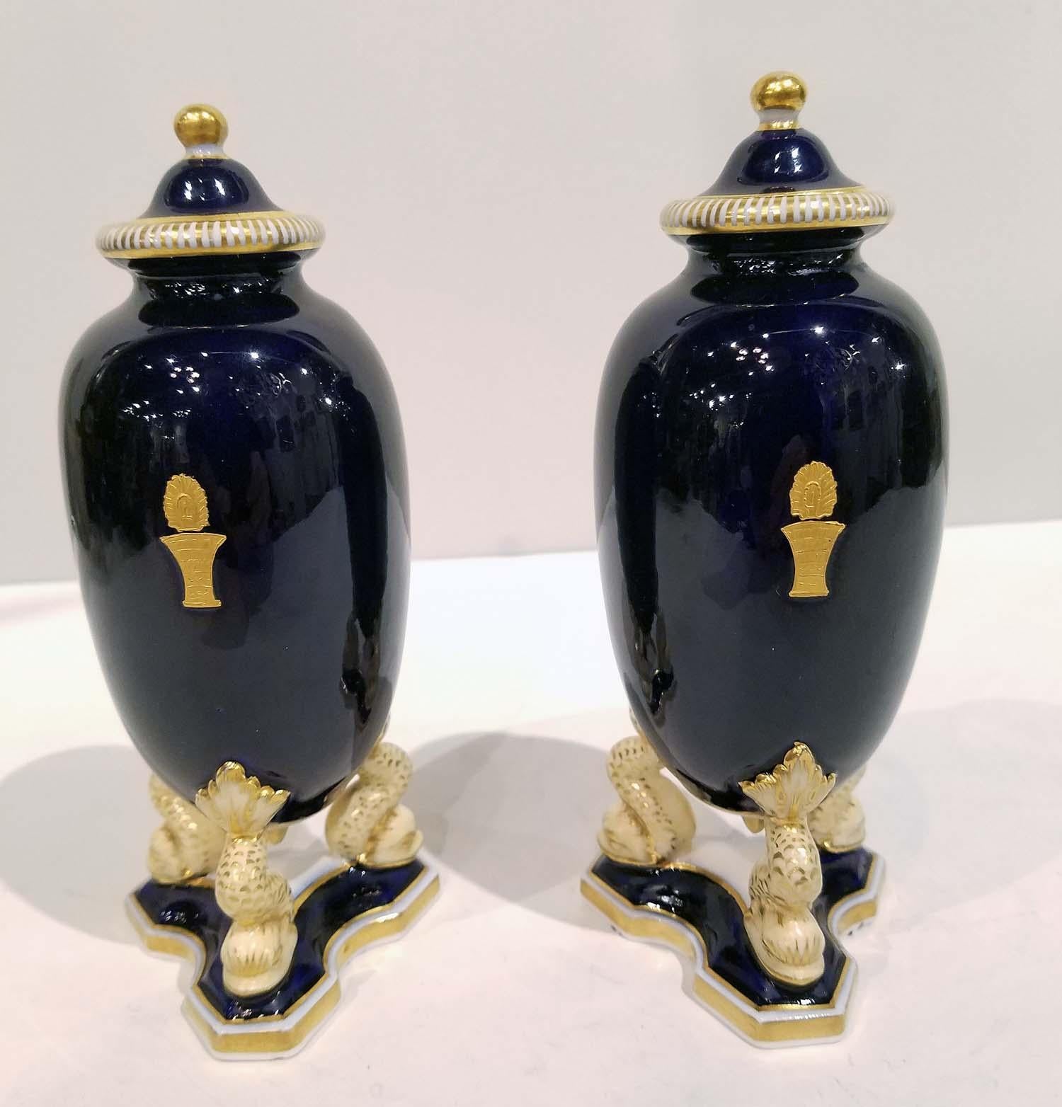 Pair of Granger & Co. Worcester Porcelain Covered Vases For Sale 1