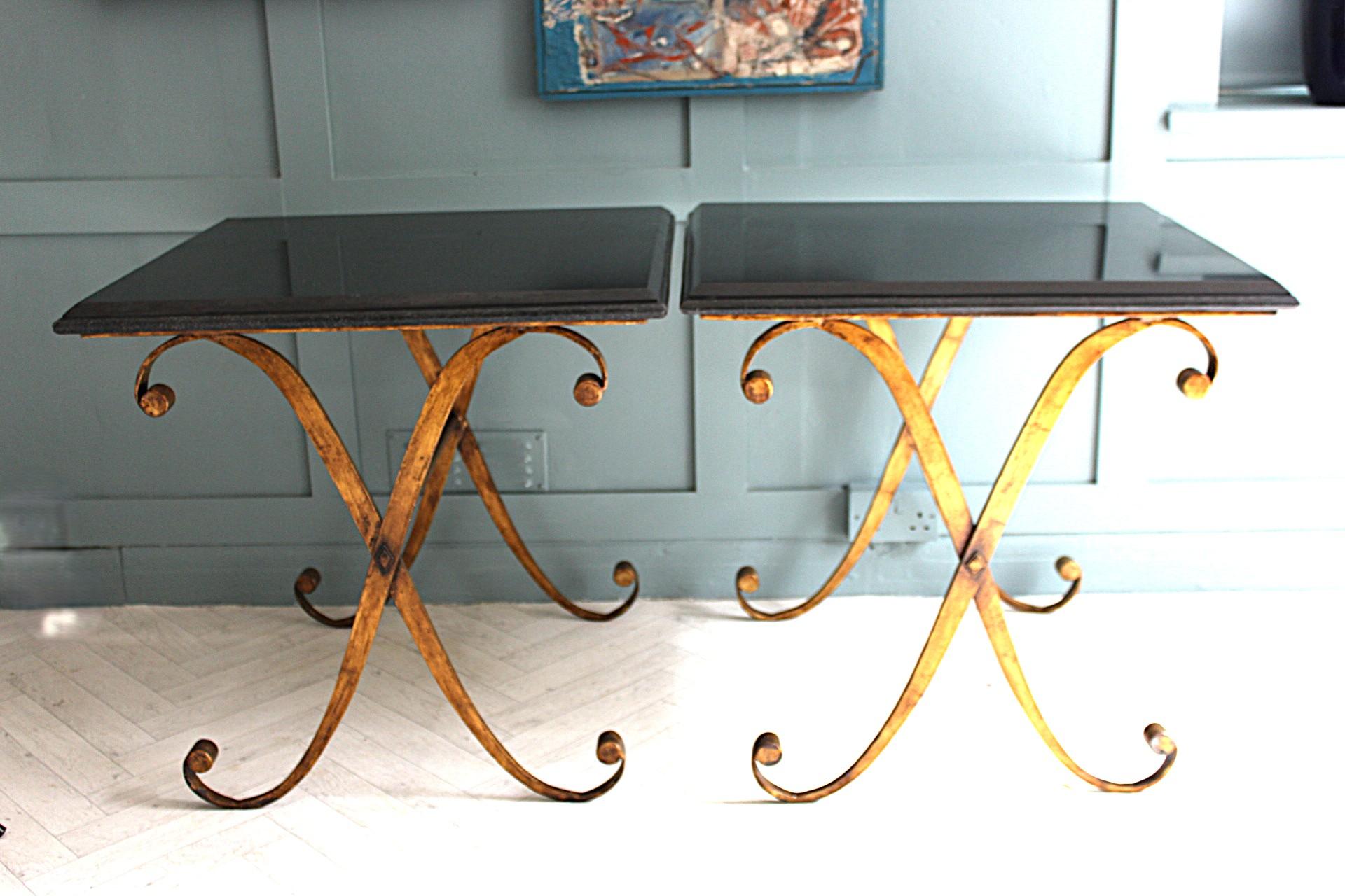 Paire de tables d'appoint en métal doré Granite par John Richard en vente 8