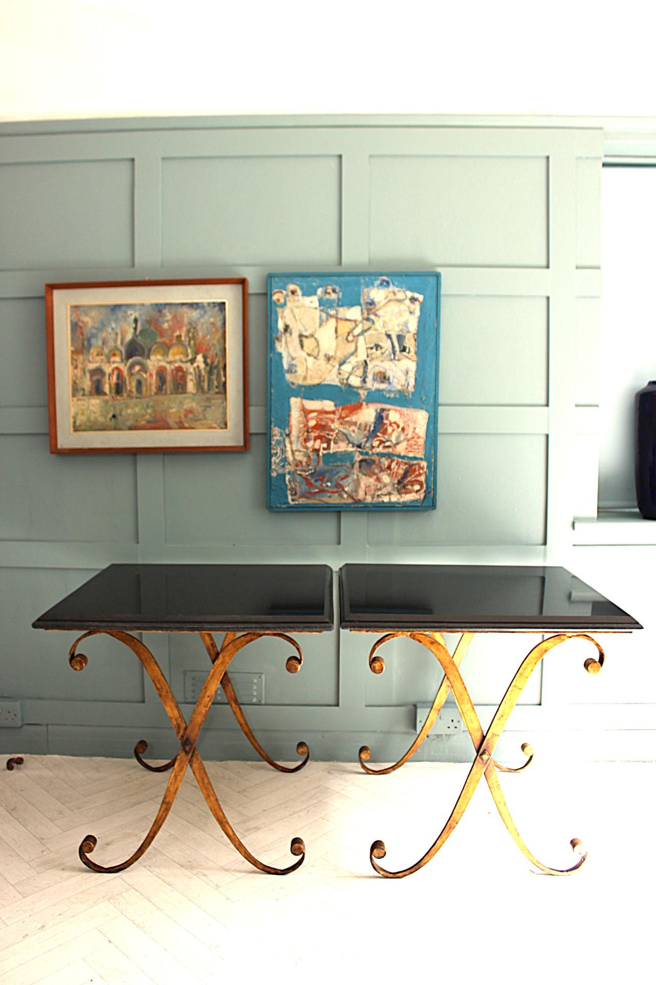 20ième siècle Paire de tables d'appoint en métal doré Granite par John Richard en vente