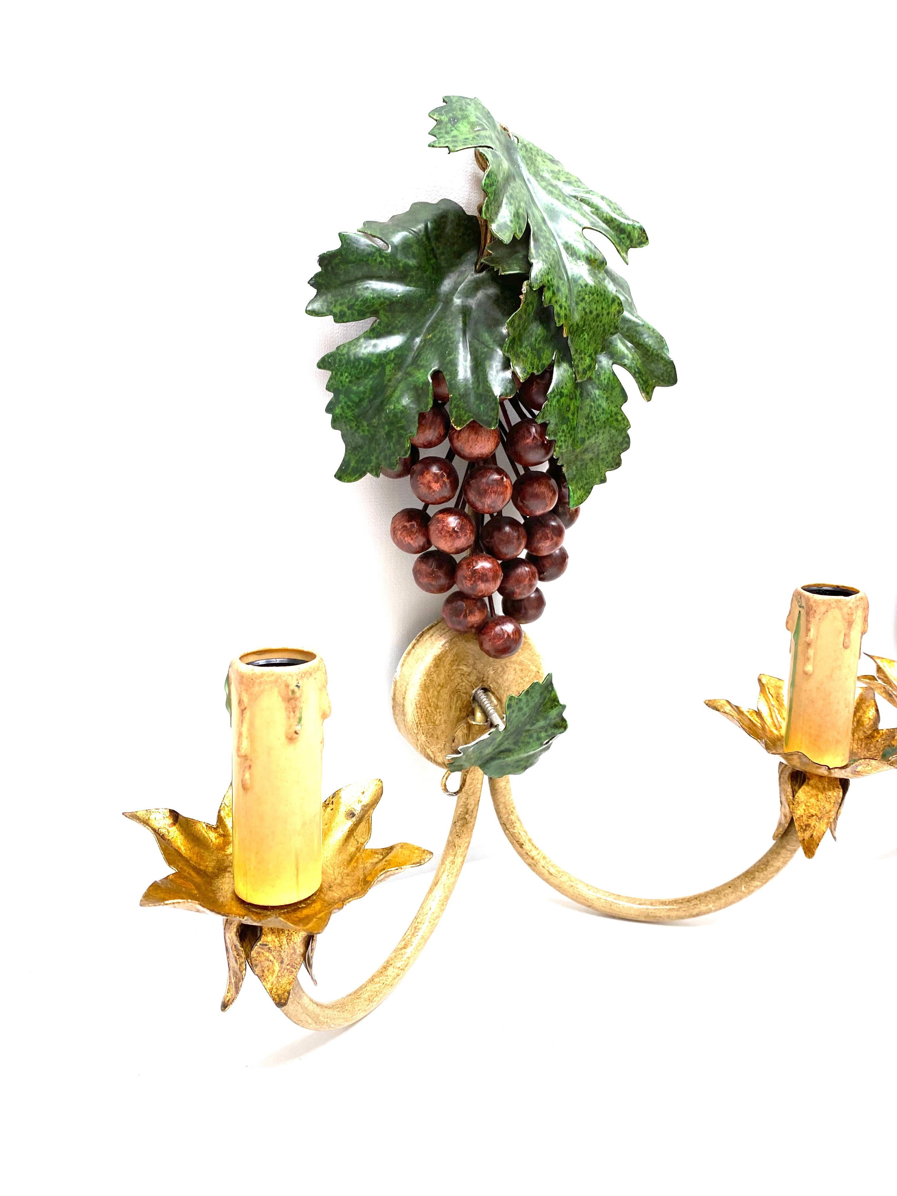 Mid-20th Century Pair of Grape and Leaf Tole Sconces Polychrome Metal, 1960s, Italy For Sale