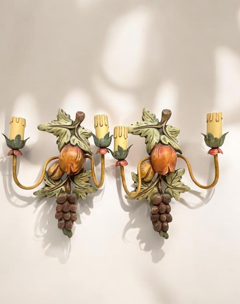 Pair of Grape and Leaf Tole Sconces Polychrome Wood, 1960s, Italy For Sale 5