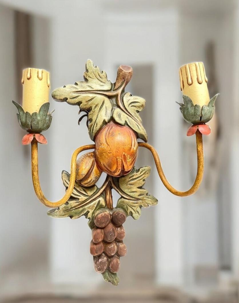 Pair of Grape and Leaf Tole Sconces Polychrome Wood, 1960s, Italy For Sale 7
