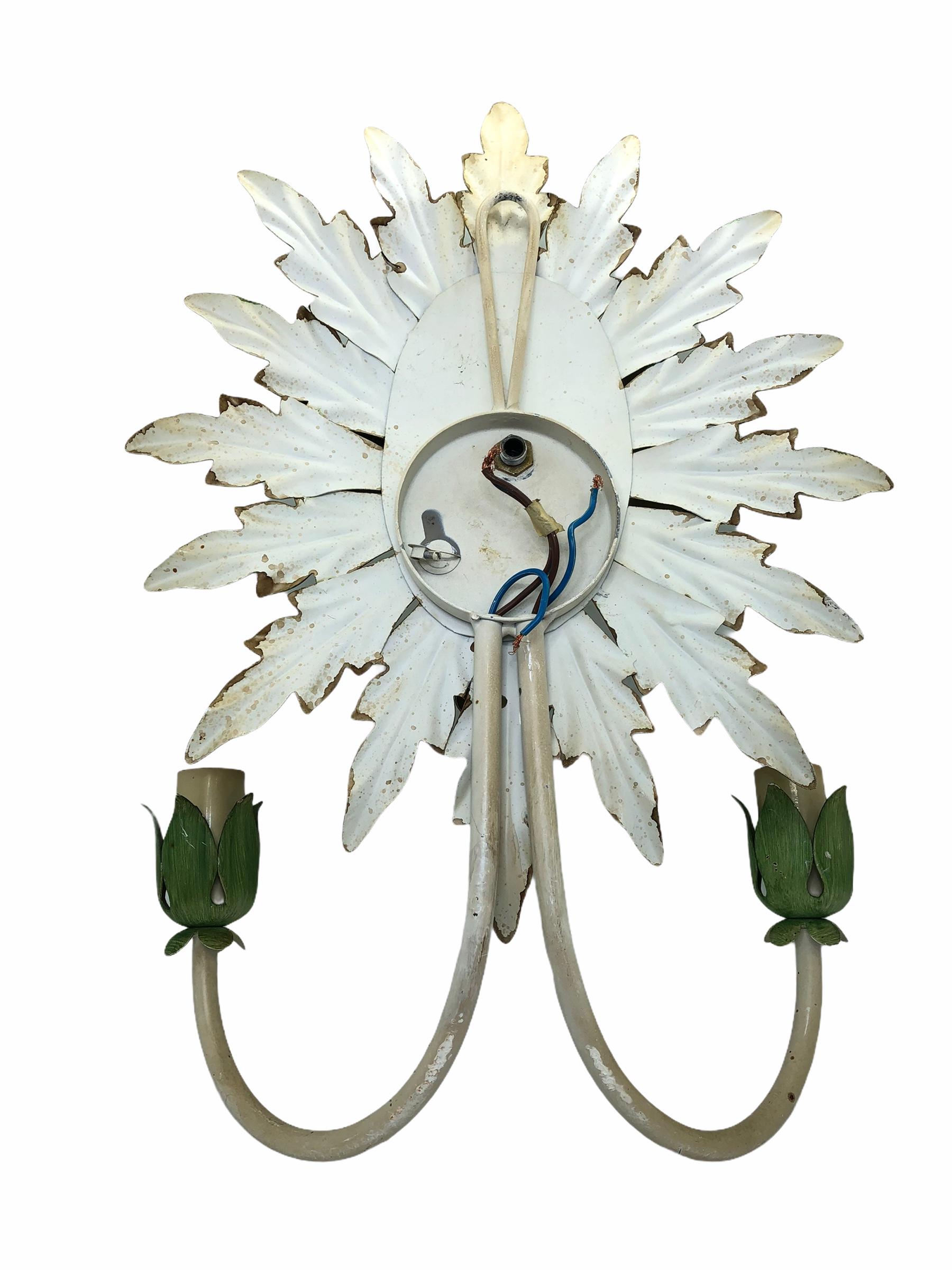 Pair of Grape, Fruits and Leaf Tole Sconces Polychrome Metal, 1960s, Italy For Sale 5