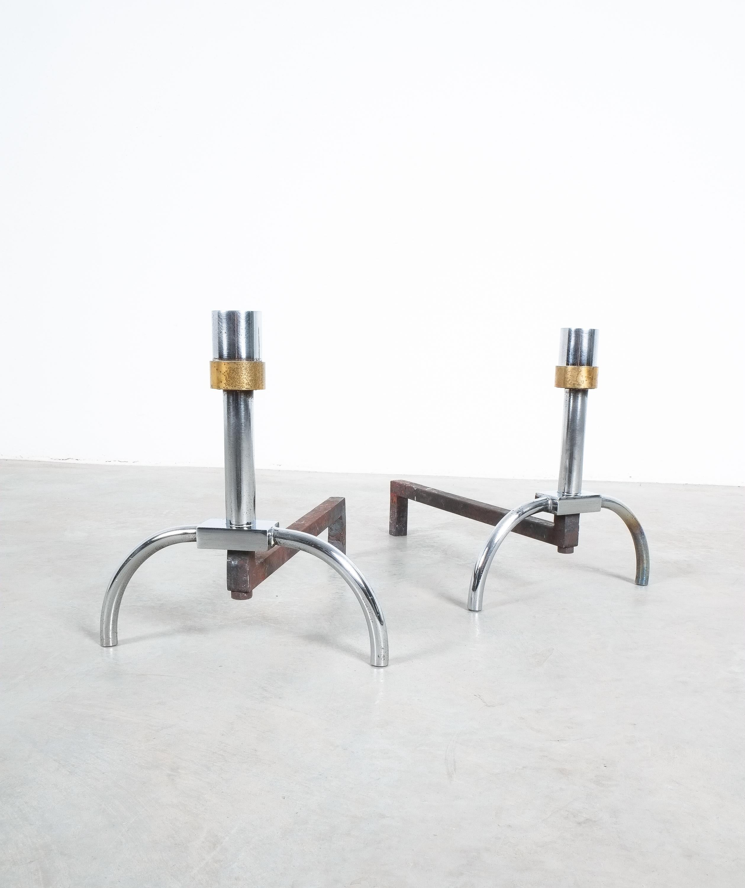 Mid-20th Century Pair of Graphical Andirons from Iron and Brass Chrome, France, circa 1940 For Sale