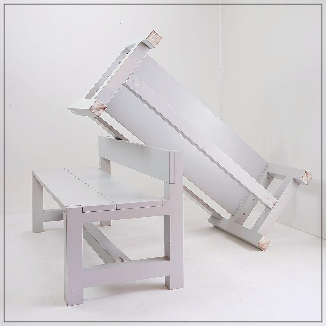 Paire de bancs gris par Claire Bataille et Paul Ibens - Belgique 7