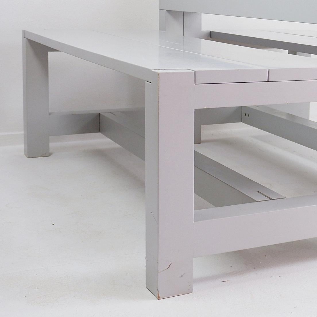 20ième siècle Paire de bancs gris par Claire Bataille et Paul Ibens - Belgique