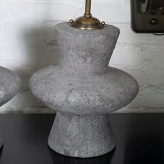 Paire de lampes de table en céramique grise